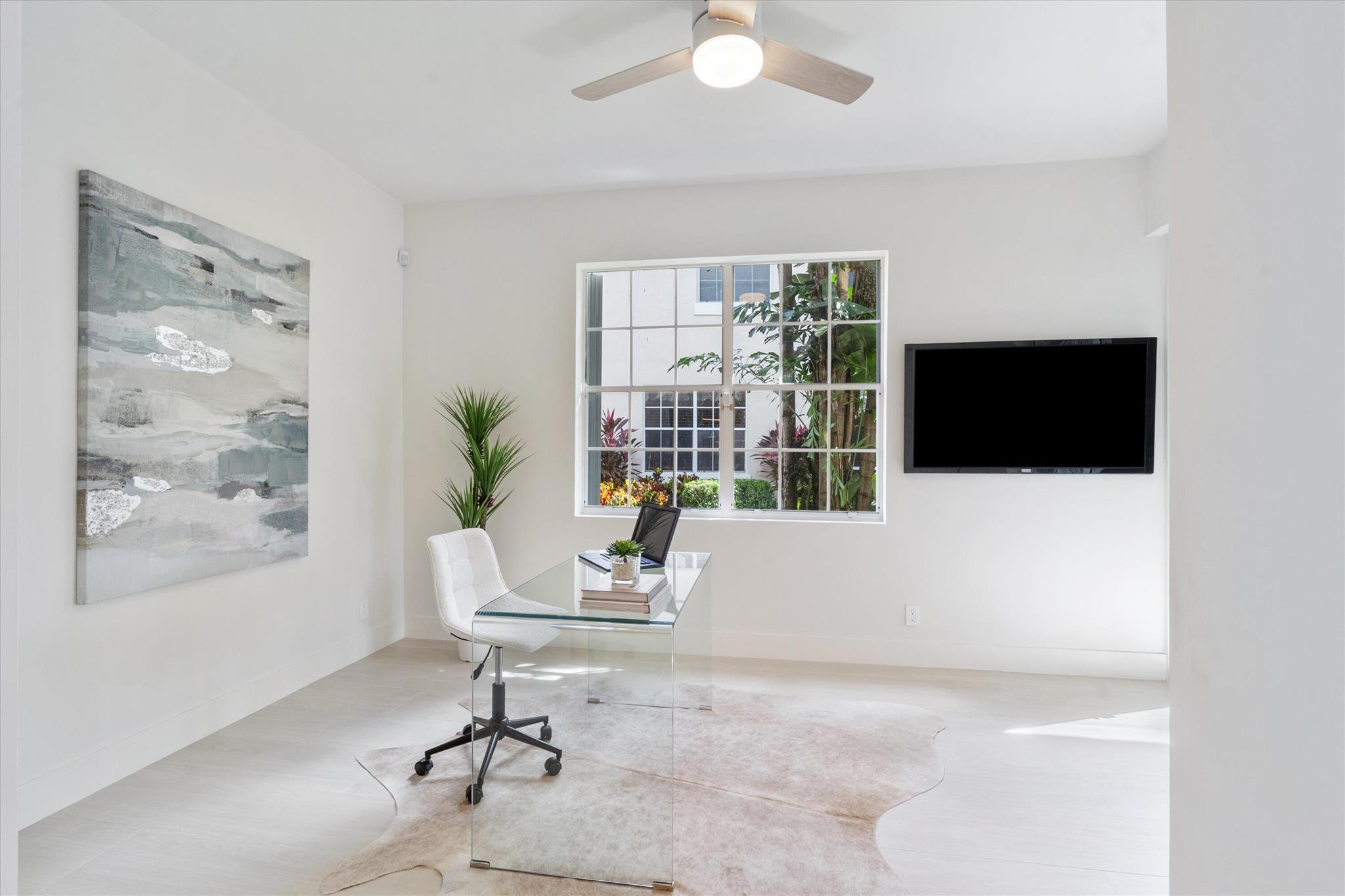 CATALINA / POLO CLUB - Residential
