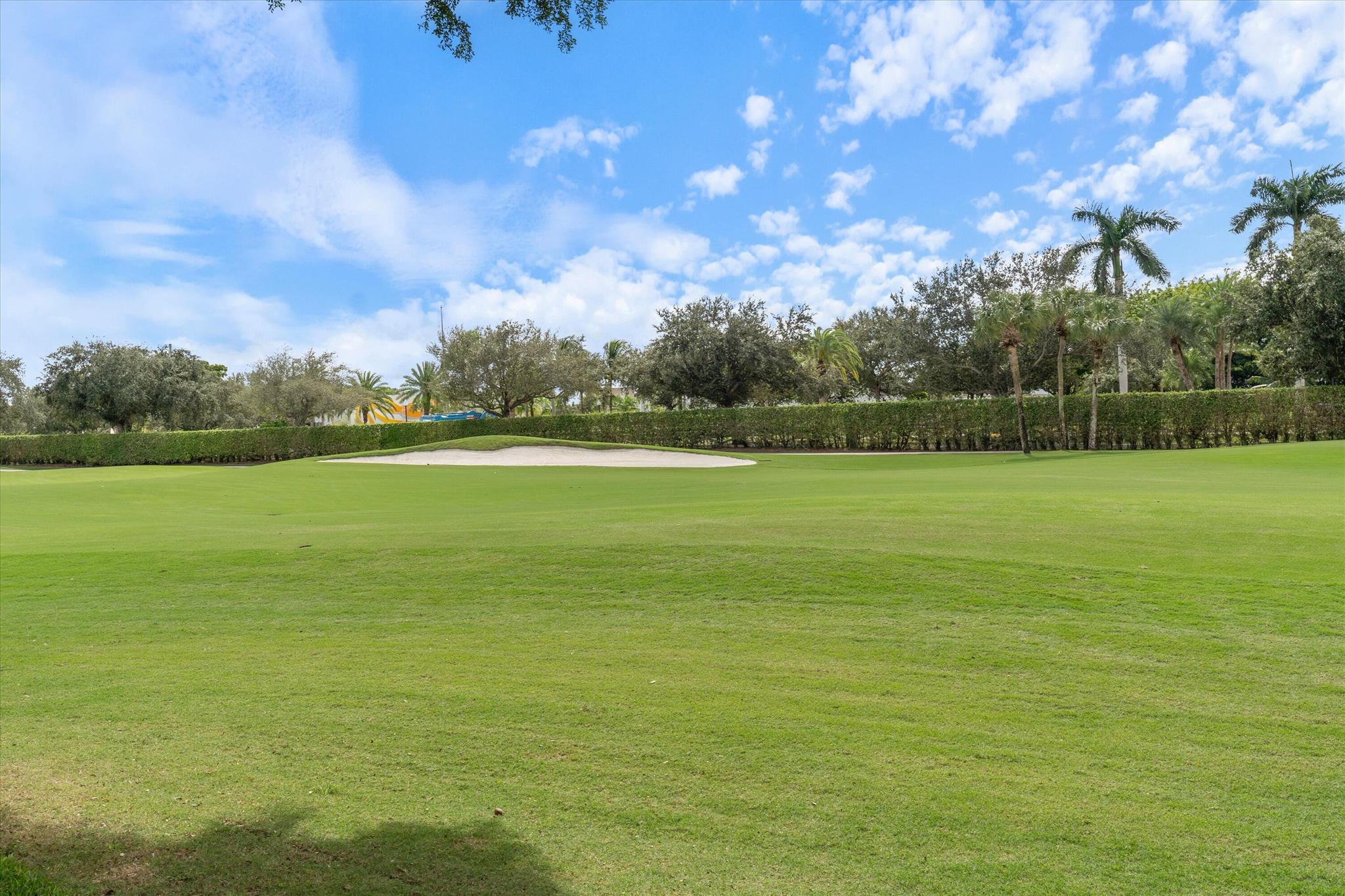 CATALINA / POLO CLUB - Residential