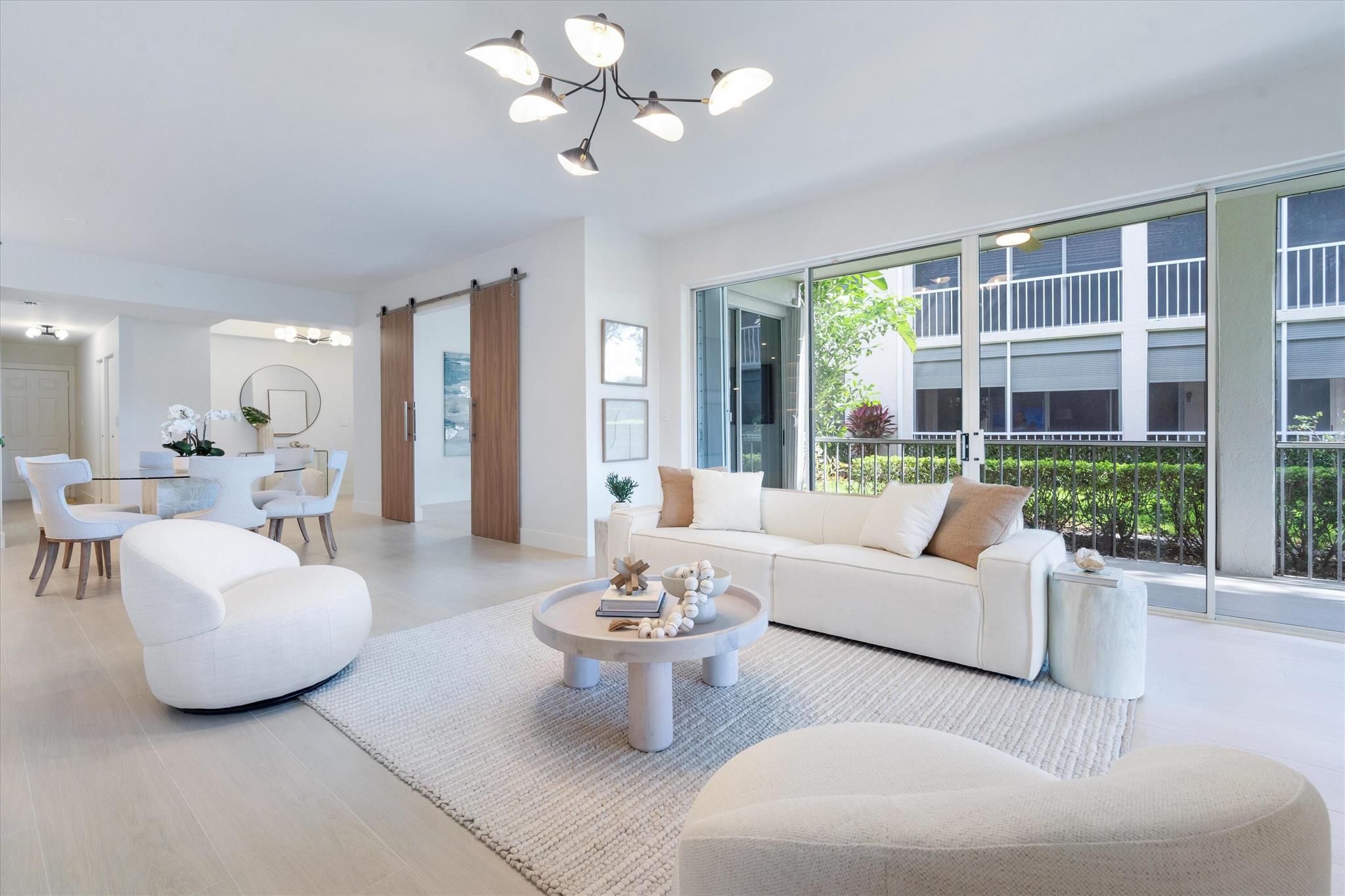 CATALINA / POLO CLUB - Residential