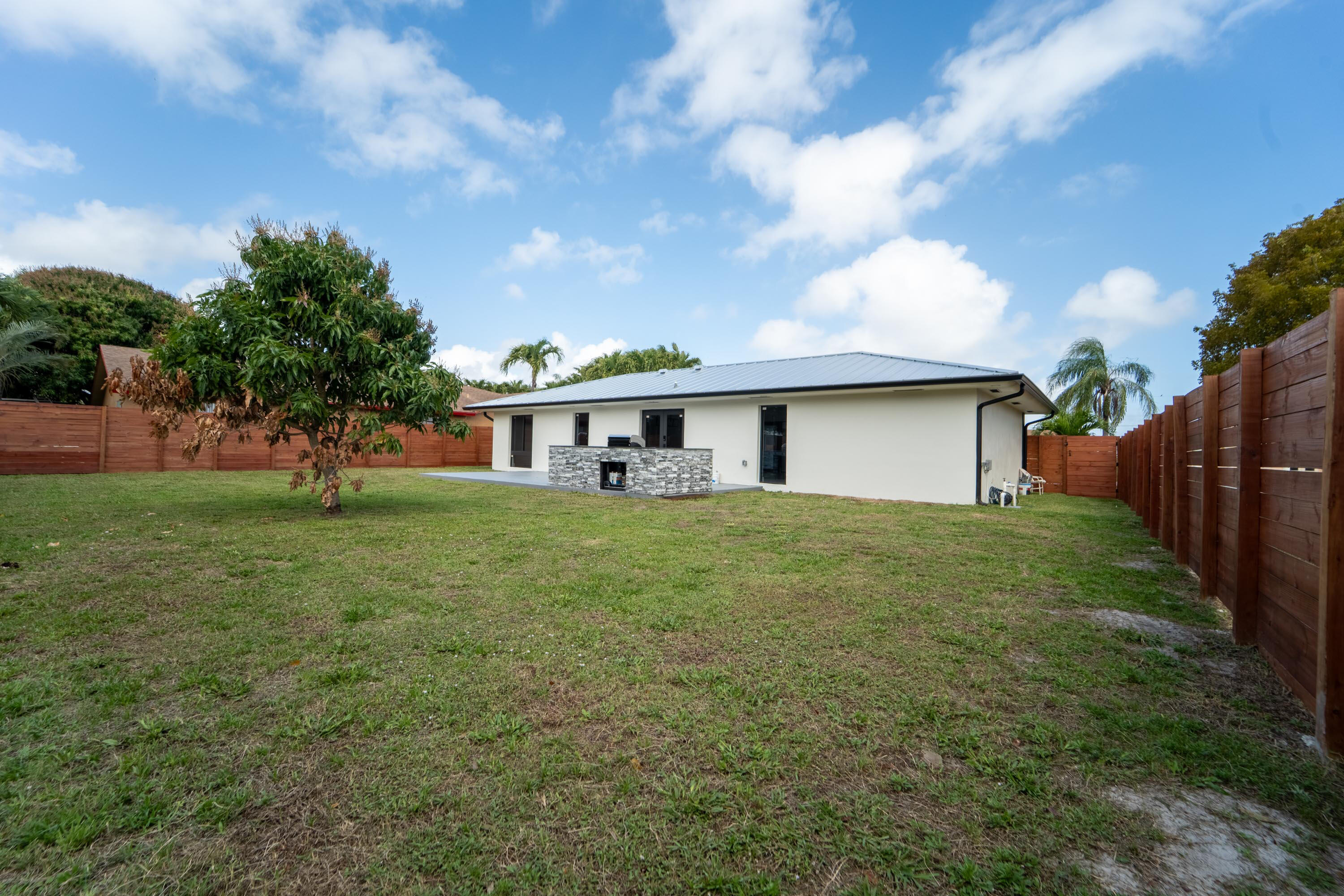 ROOSEVELT ESTATES - Residential