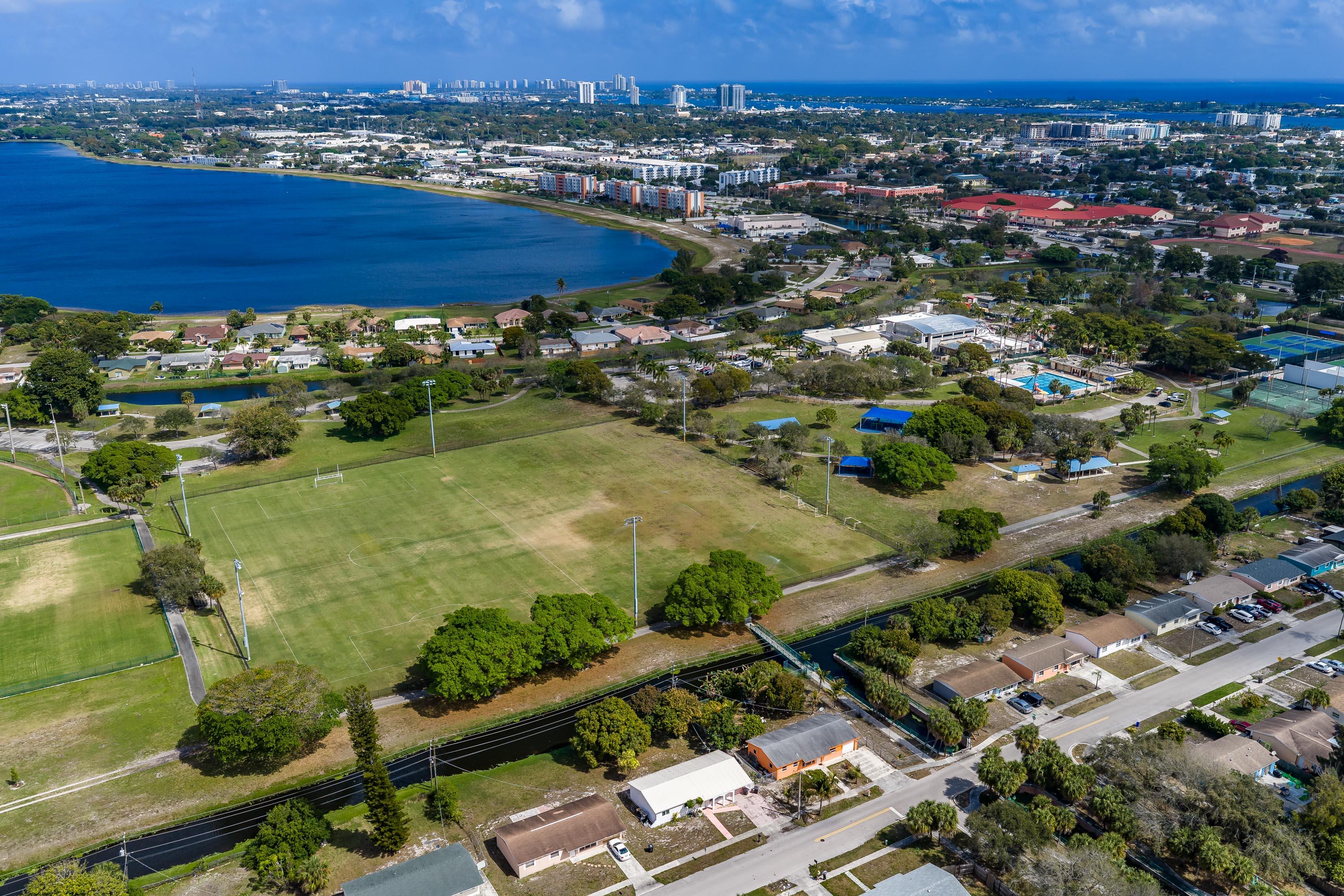 ROOSEVELT ESTATES - Residential