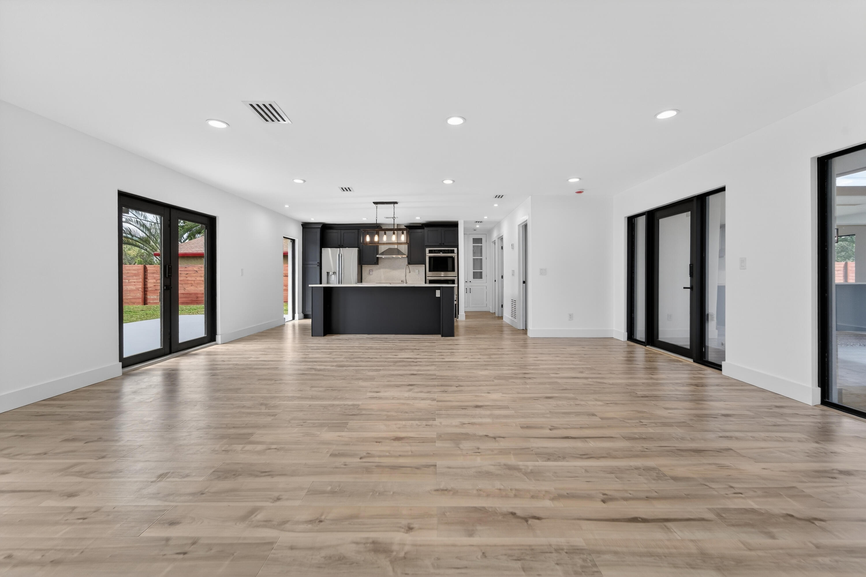 ROOSEVELT ESTATES - Residential