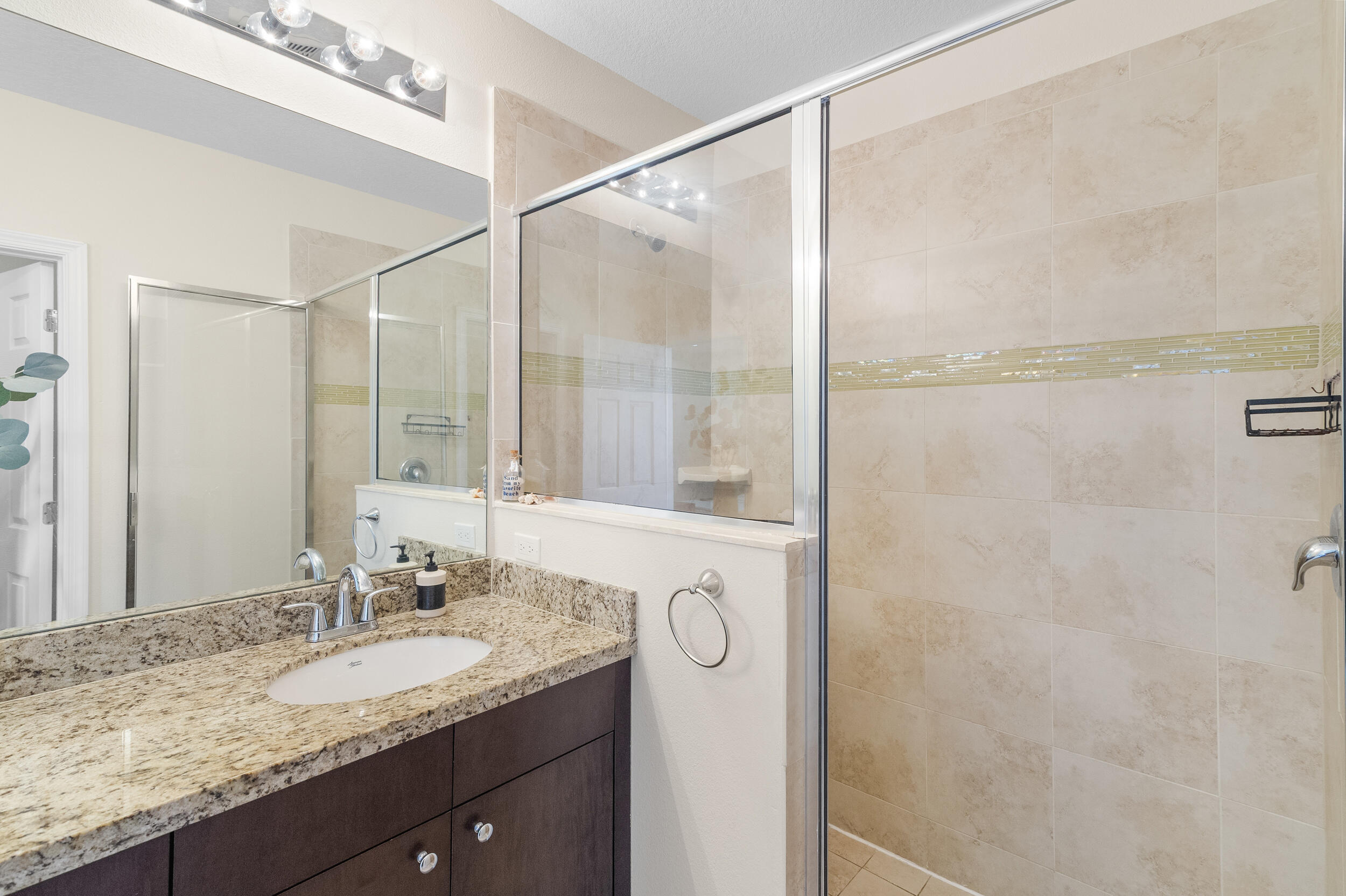 VIZCAYA FALLS PLAT 3 - Residential