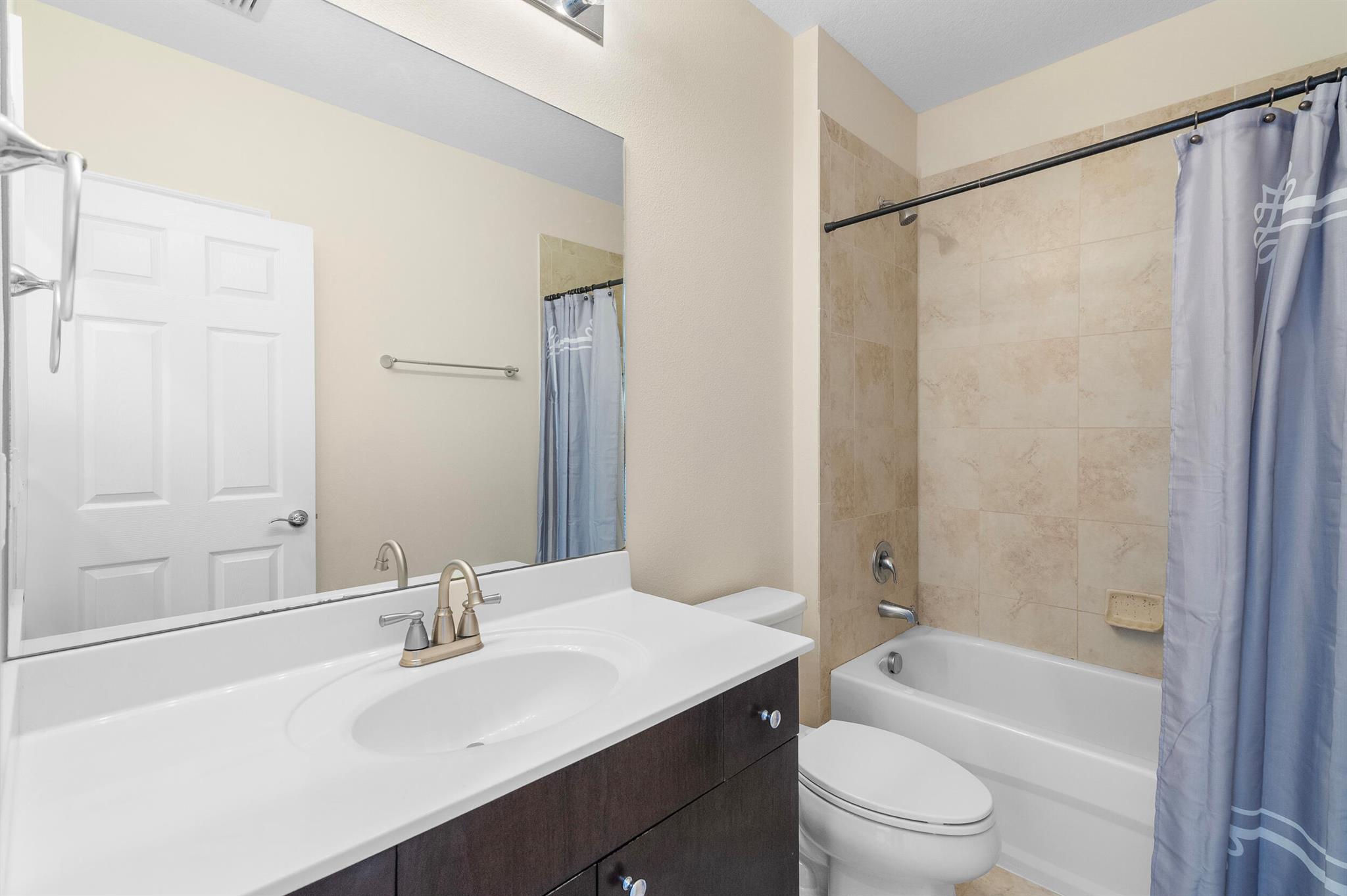 VIZCAYA FALLS PLAT 3 - Residential