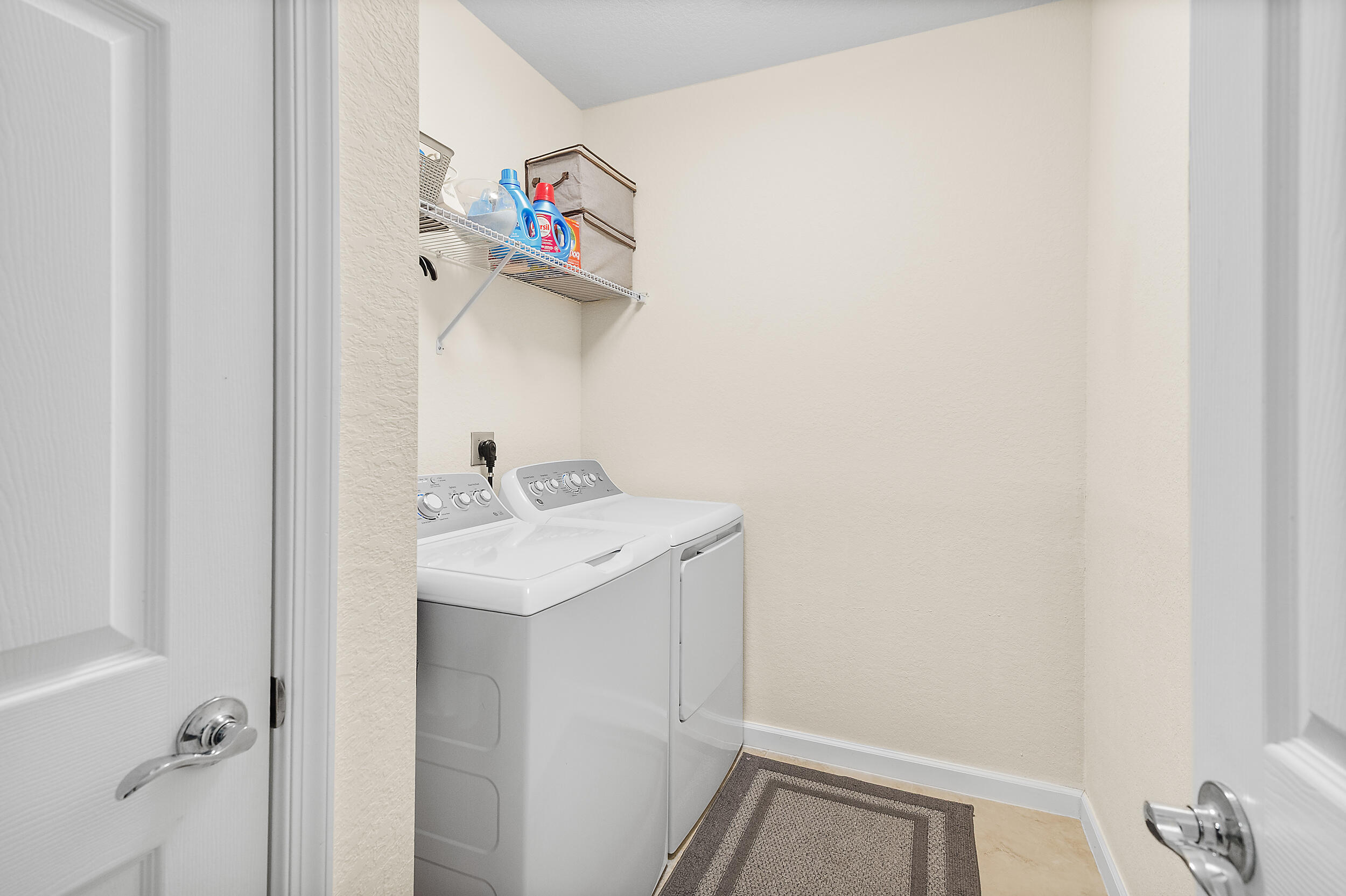 VIZCAYA FALLS PLAT 3 - Residential