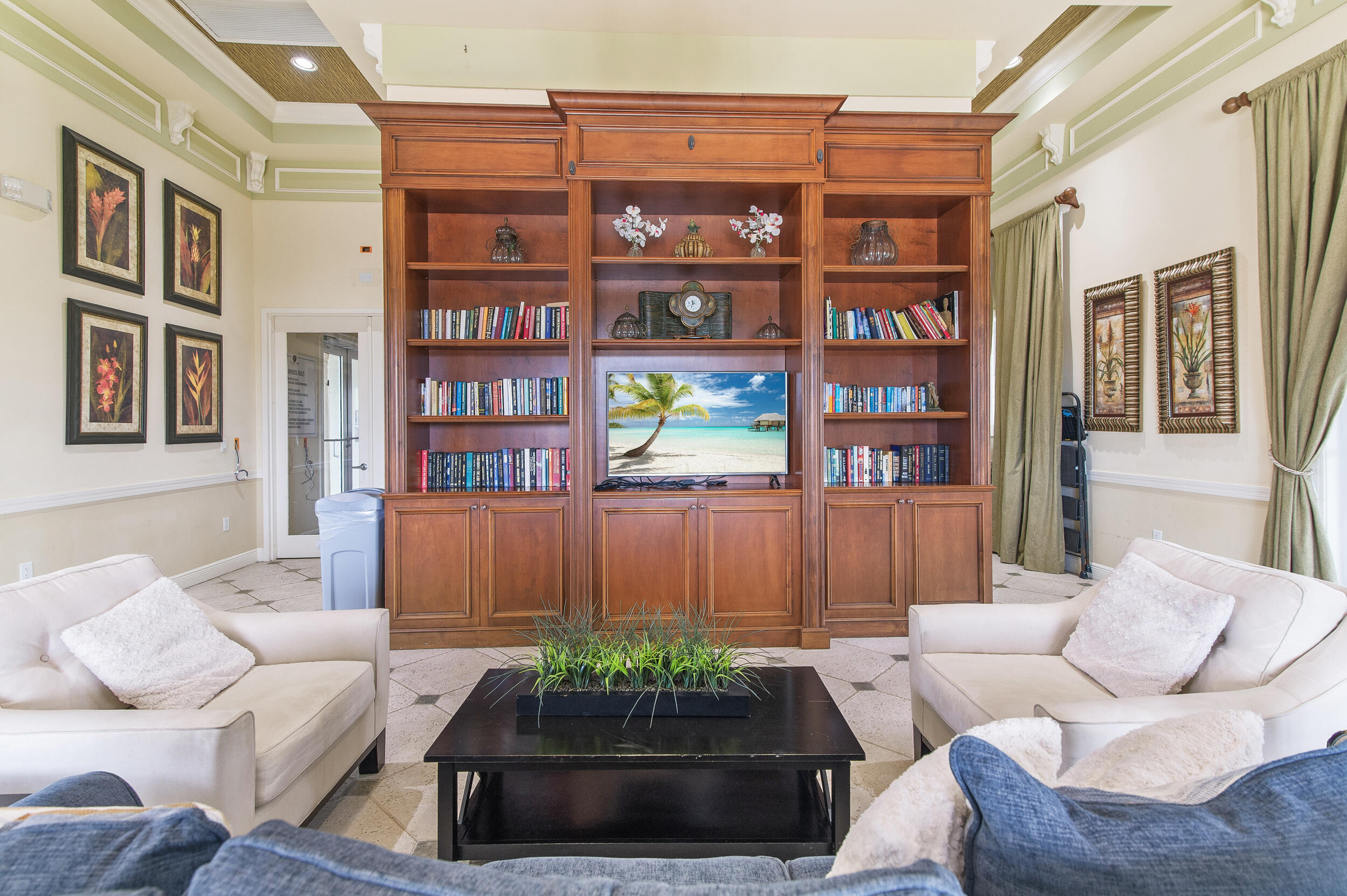 VIZCAYA FALLS PLAT 3 - Residential