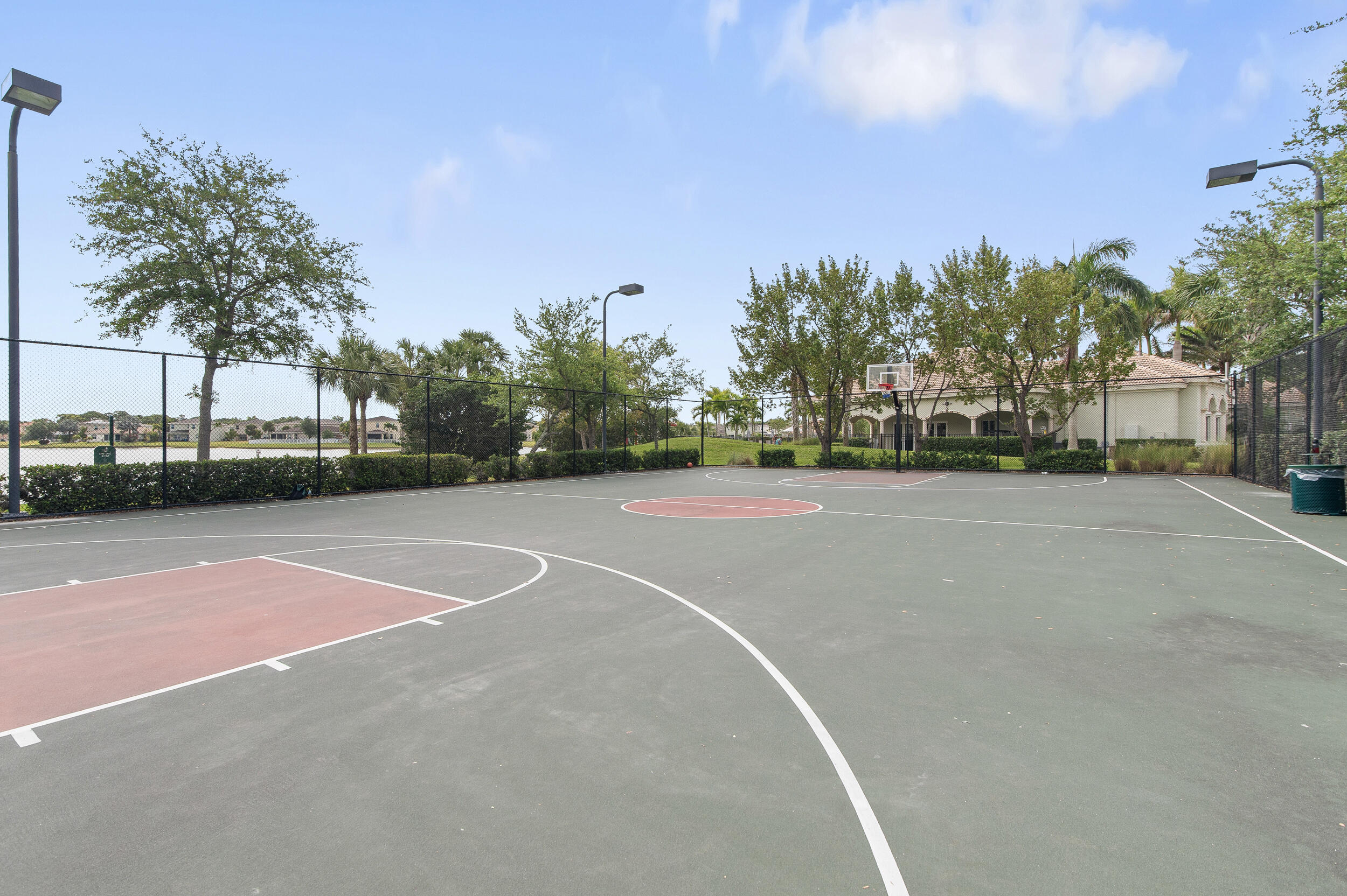 VIZCAYA FALLS PLAT 3 - Residential