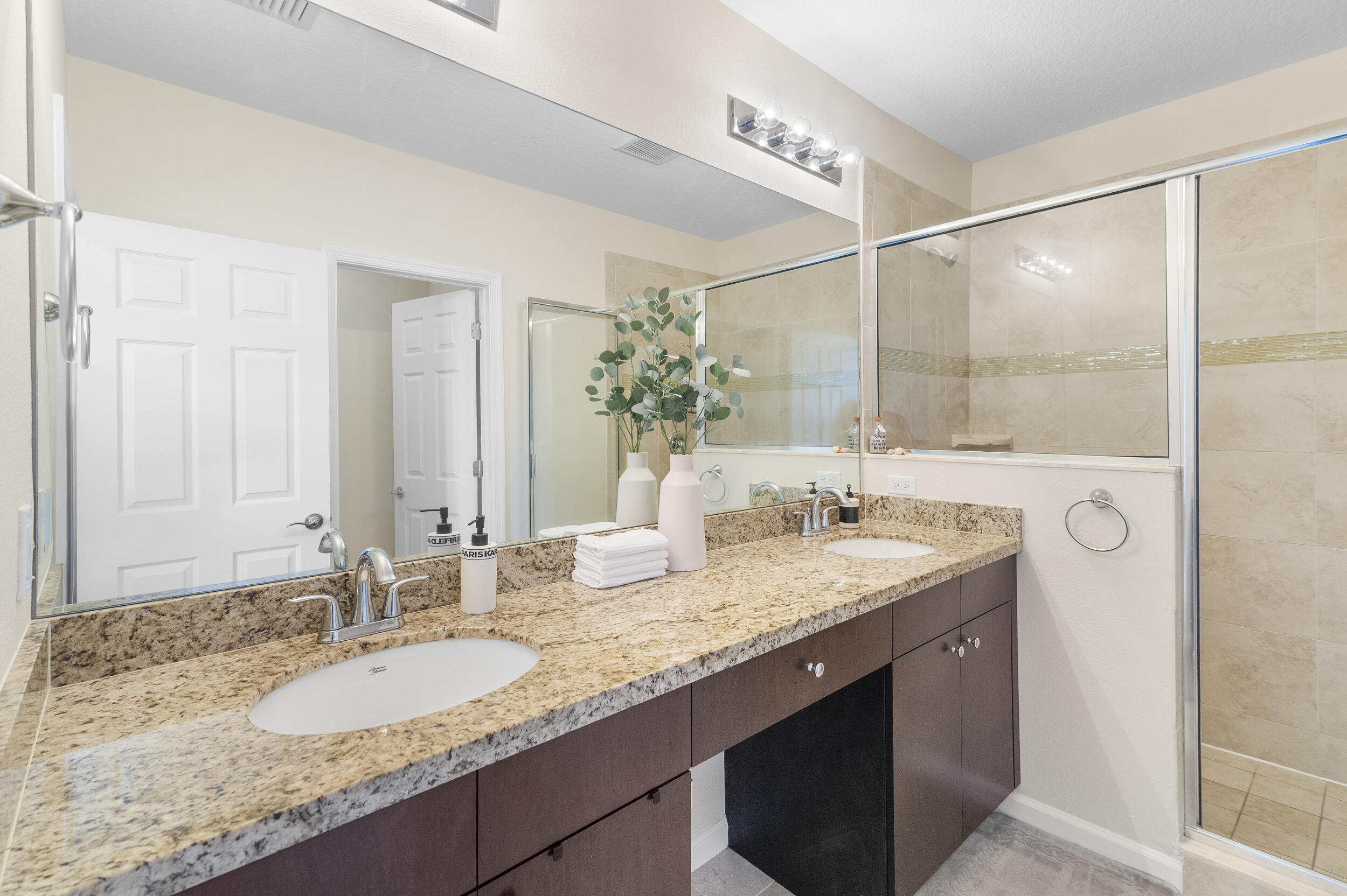 VIZCAYA FALLS PLAT 3 - Residential