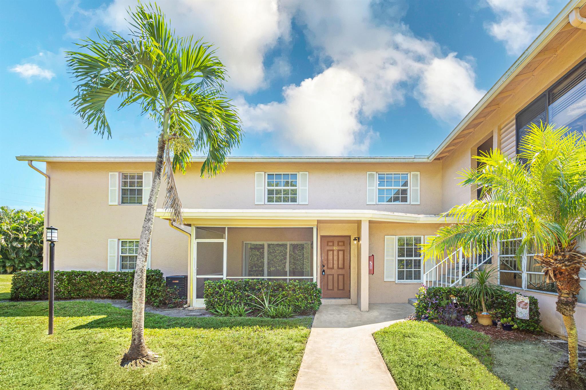 Lovely 2-Bedroom, 1.5-Bath Condo for Rent in Palm Beach Gardens!This cozy unit offers a modern kitchen with granite countertops, vinyl flooring throughout, hurricane windows upstairs, and renovated bathrooms. Enjoy a private, resurfaced patio with a relaxing garden view.Located in one of the best areas of Palm Beach Gardens, you're just minutes from The Gardens Mall, Downtown at the Gardens, and have easy access to I-95. Don't miss out on this fantastic rental opportunity!