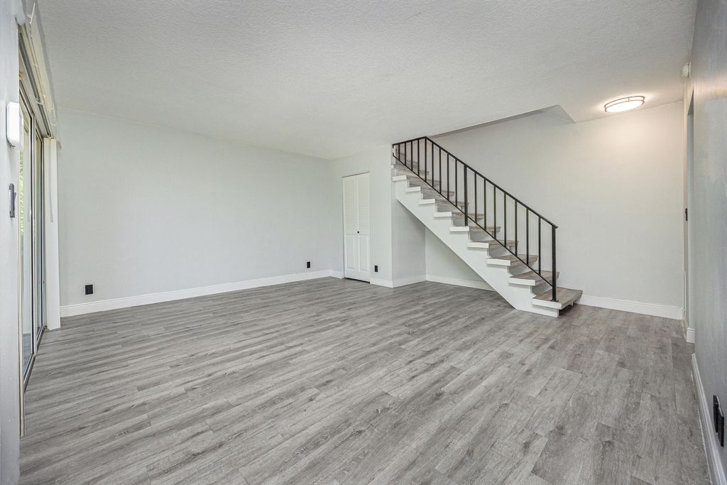 Photo of 12422 Alternate A1a Q6 #Q6, Palm Beach Gardens, FL 33410 (MLS # R11024885)