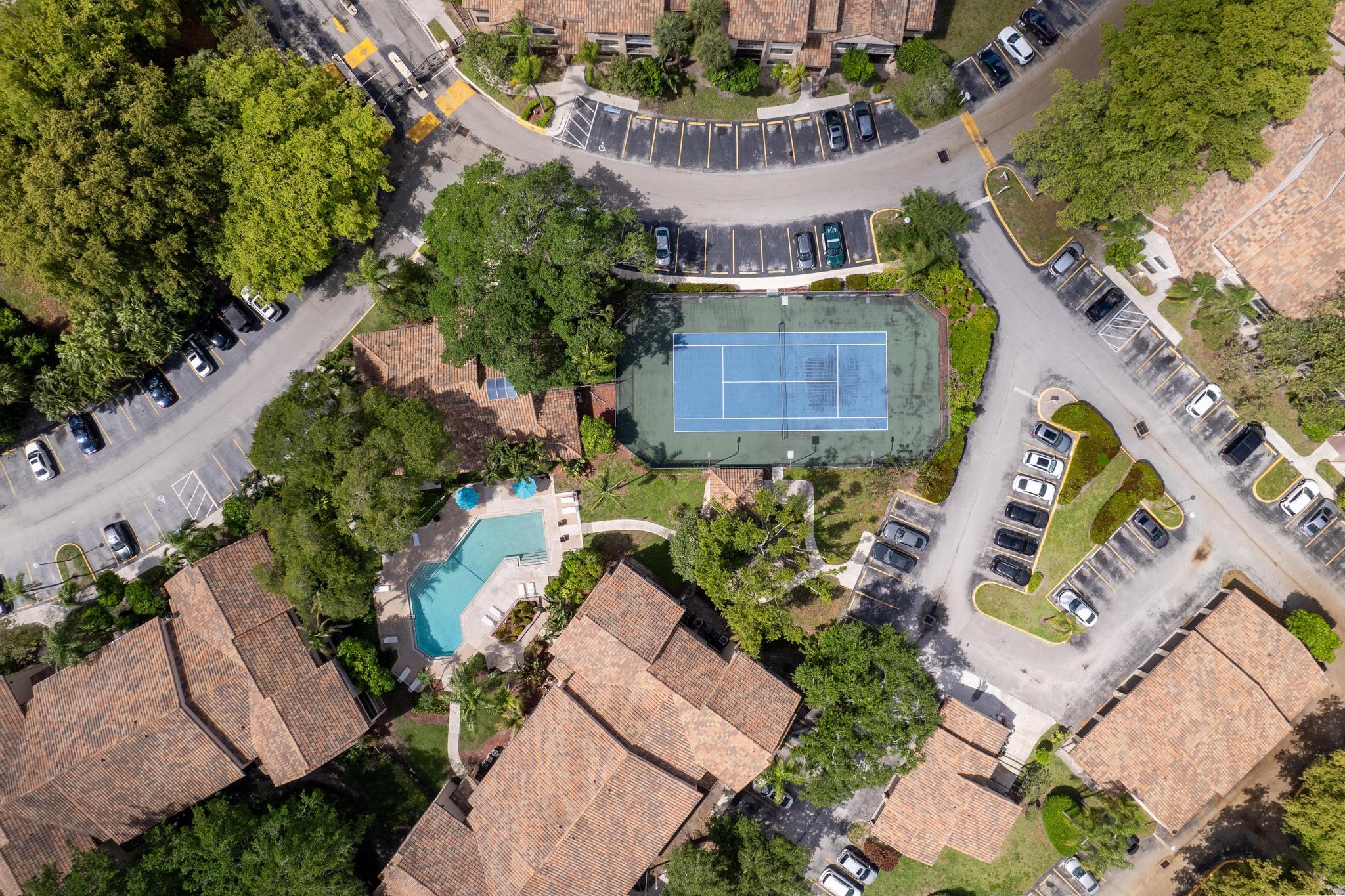 PALM AIRE GARDENS CONDO - Residential Lease