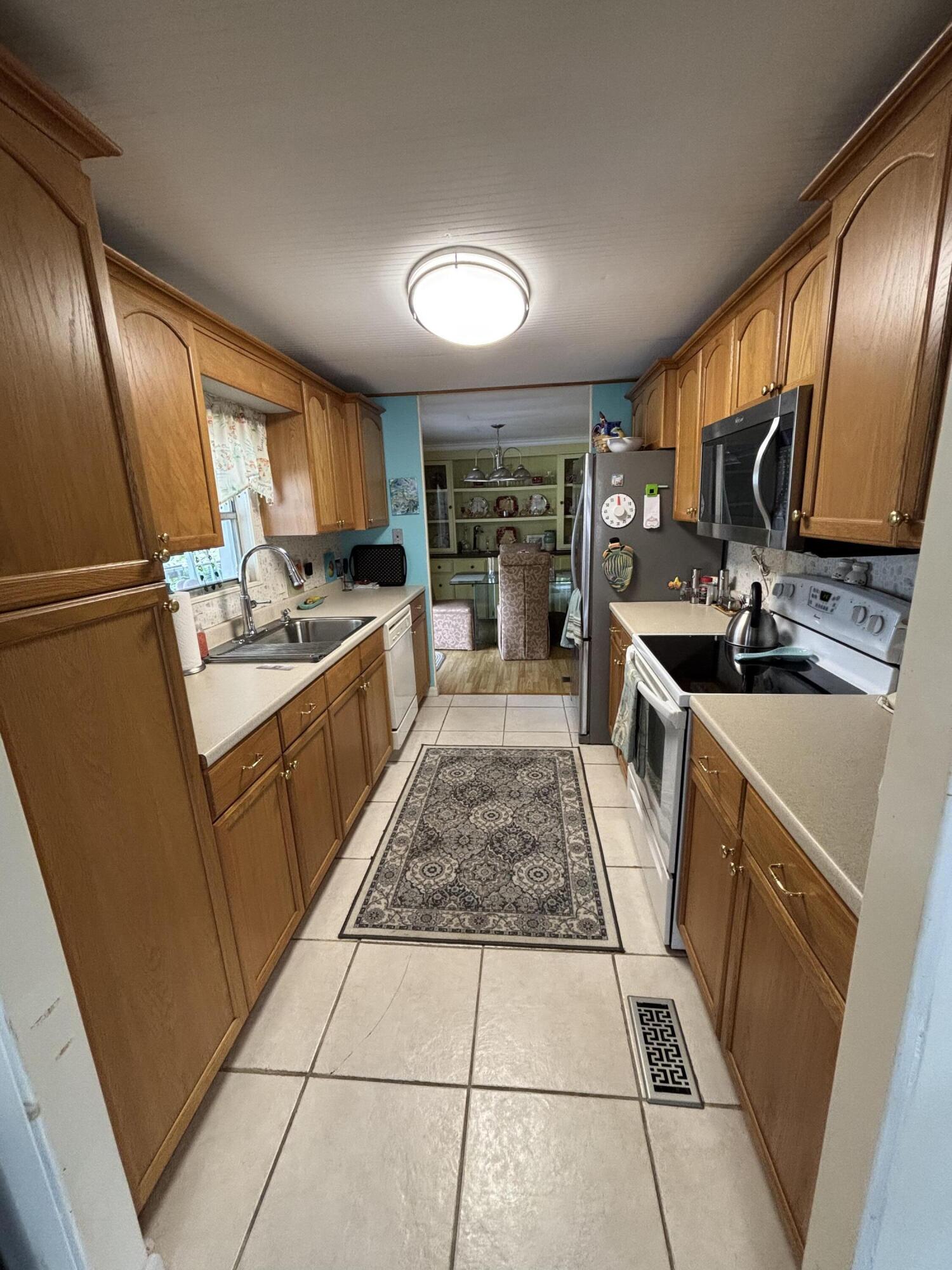 Spanish Lakes Golf Village - Residential