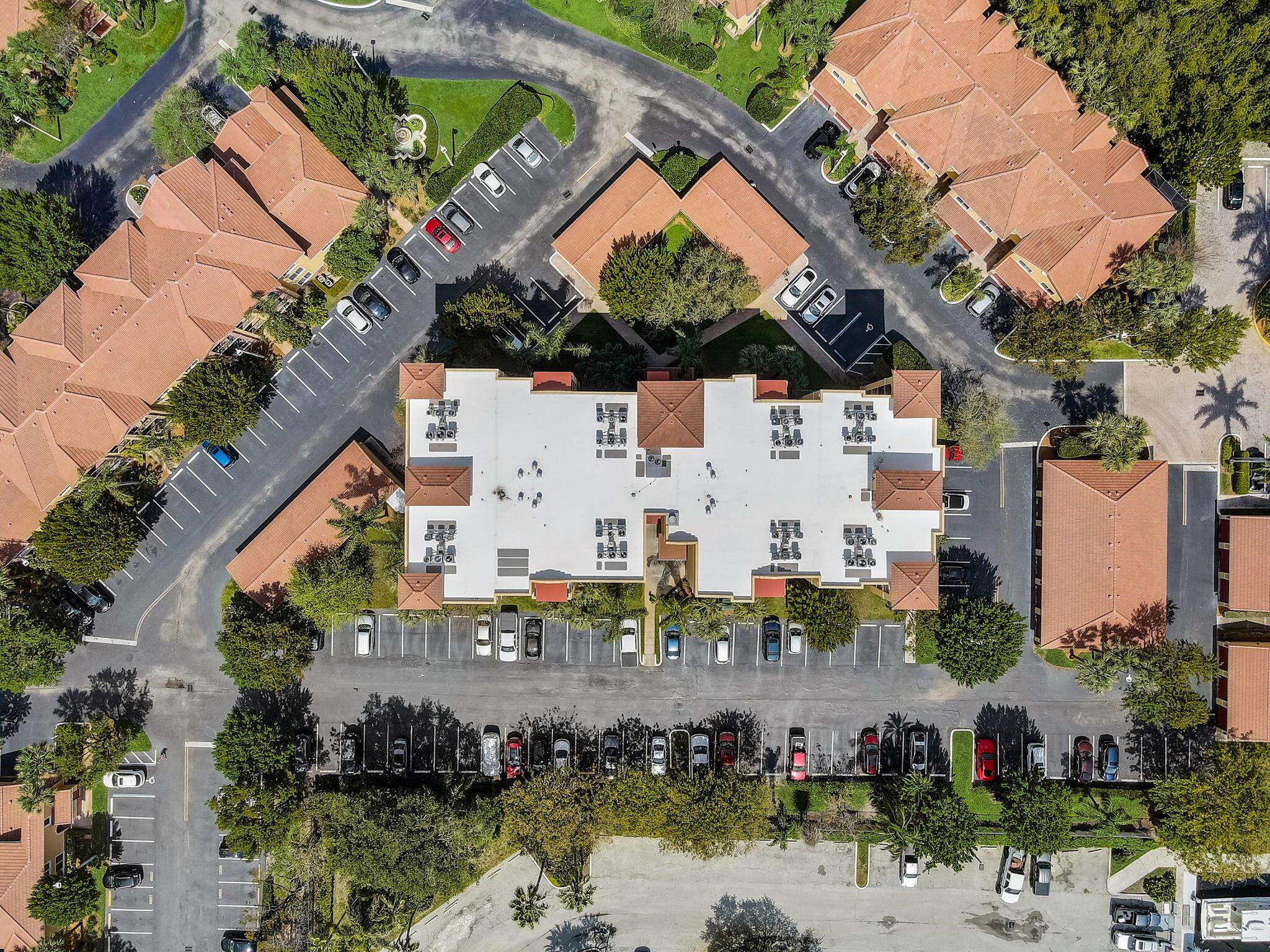 HYPOLUXOS MARINERS CAY CO - Residential Lease