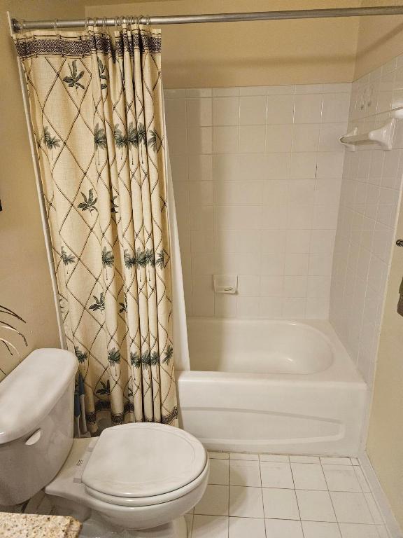 HYPOLUXOS MARINERS CAY CONDO - Residential Lease