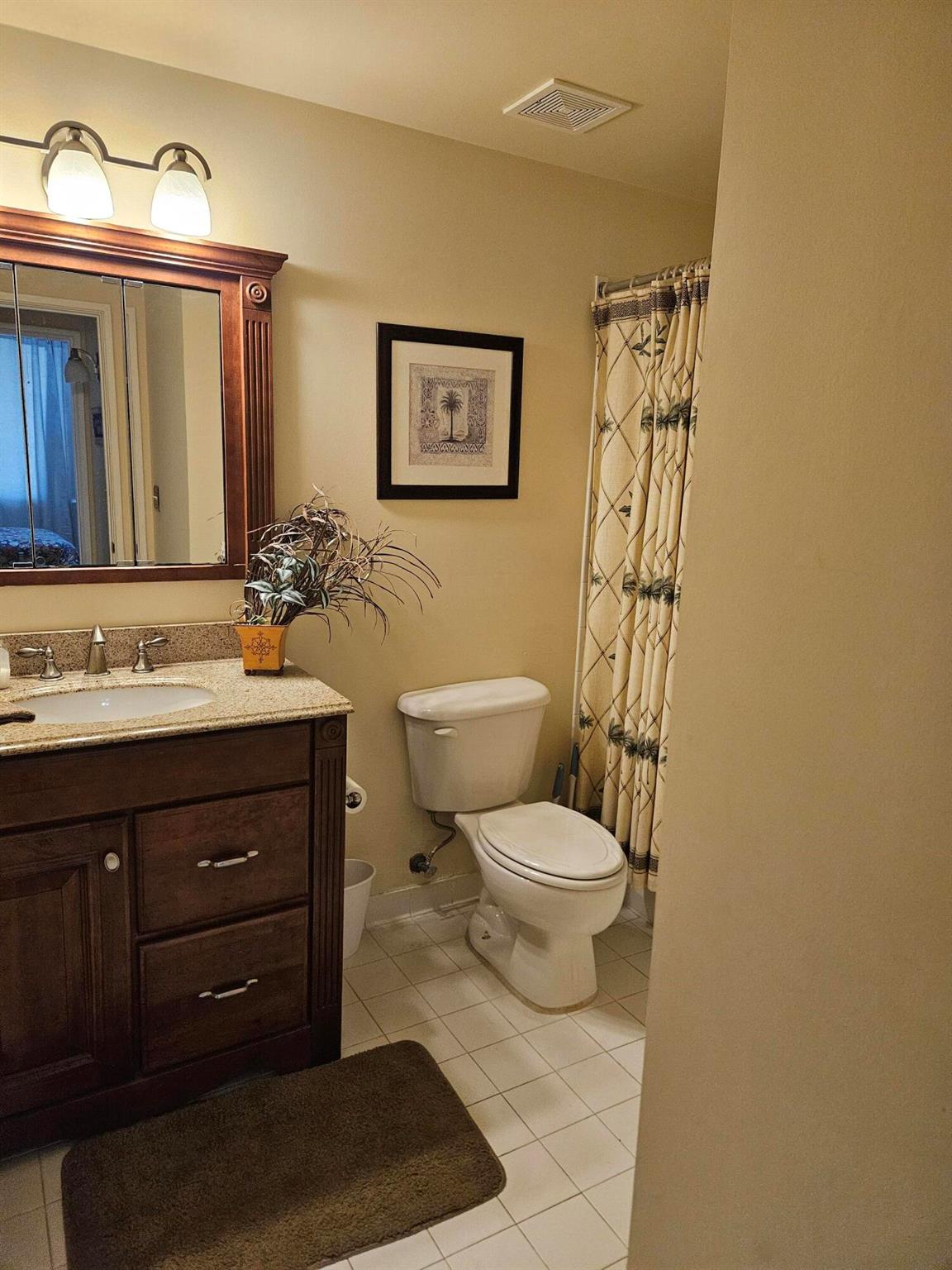 HYPOLUXOS MARINERS CAY CO - Residential Lease