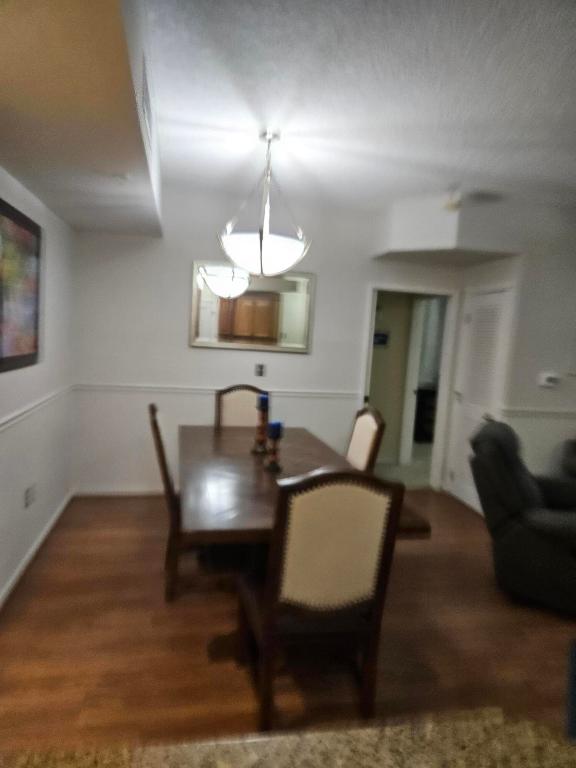 HYPOLUXOS MARINERS CAY CONDO - Residential Lease