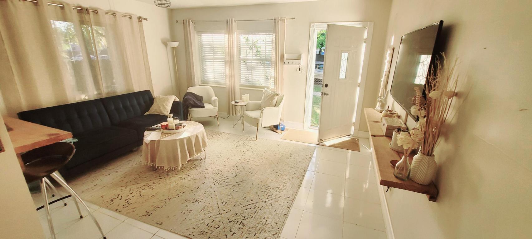 NORTH LAUDERDALE AMENDED PLAT - Residential Income