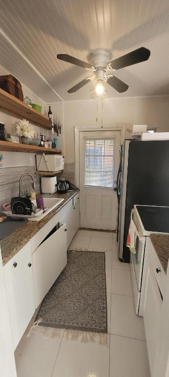 NORTH LAUDERDALE AMENDED PLAT - Residential Income