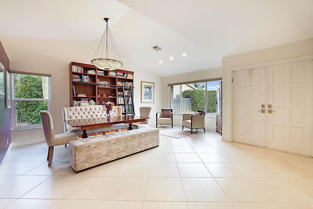 Photo of 20816 Sugarloaf Lane, Boca Raton, FL 33428 (MLS # R11038326)