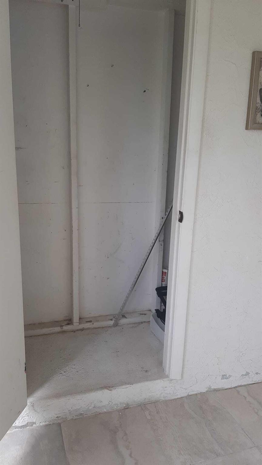 PINE RIDGE IV CONDO - Residential Lease