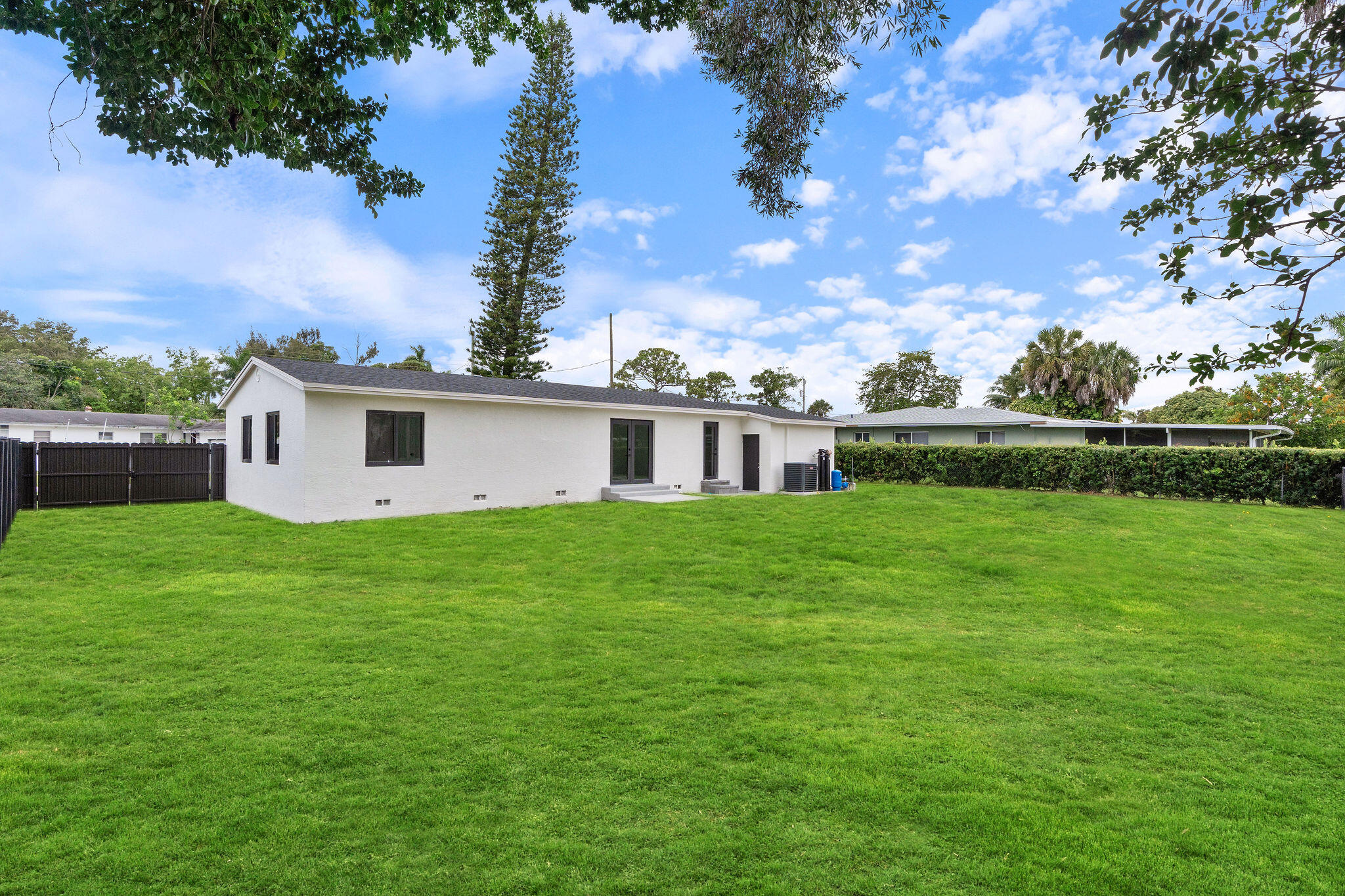 3185 Riddle Road