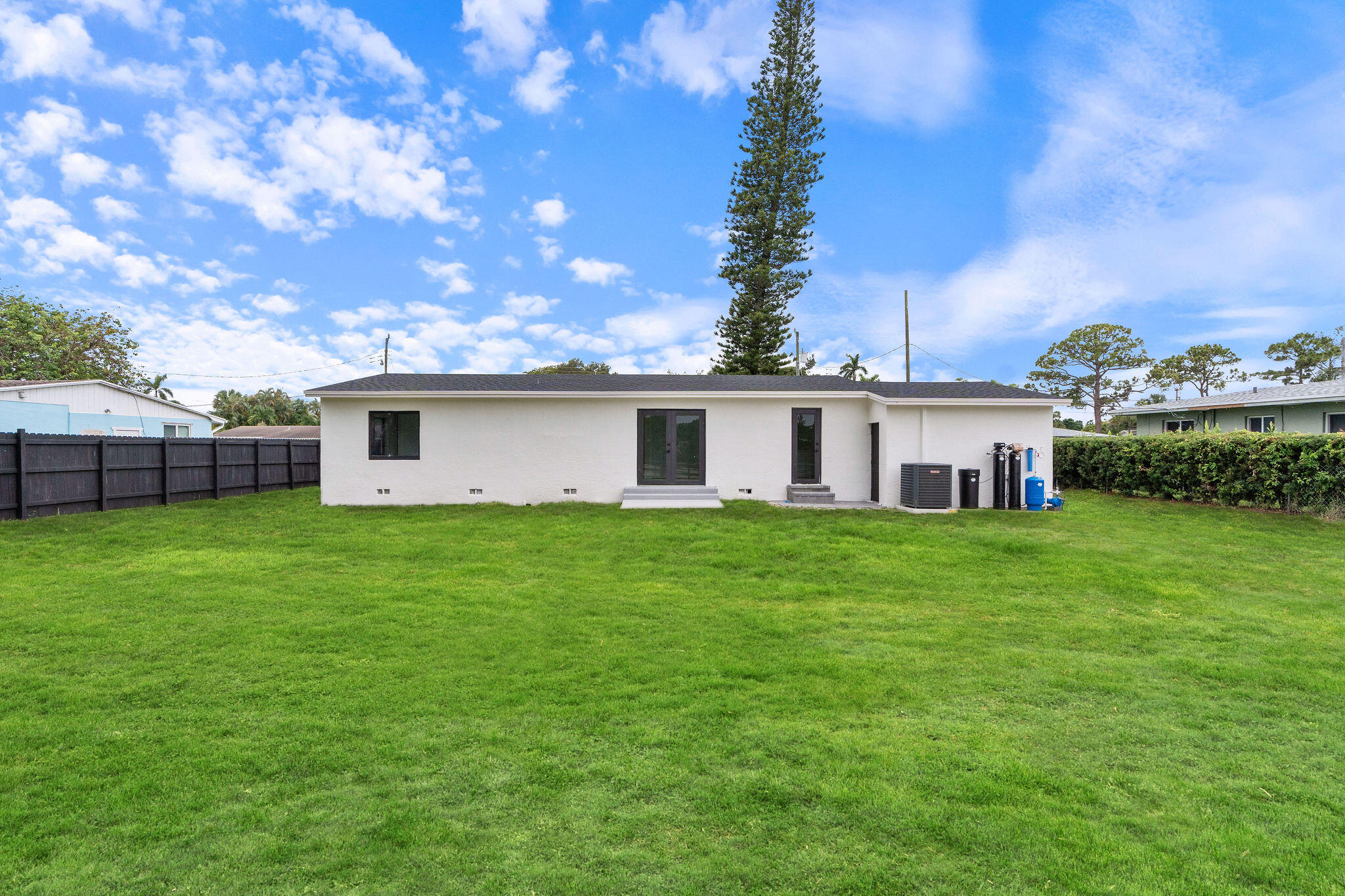 3185 Riddle Road