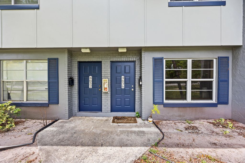 Photo of 4656 NW 9th Drive #4656, Plantation, FL 33317 (MLS # B26022771)