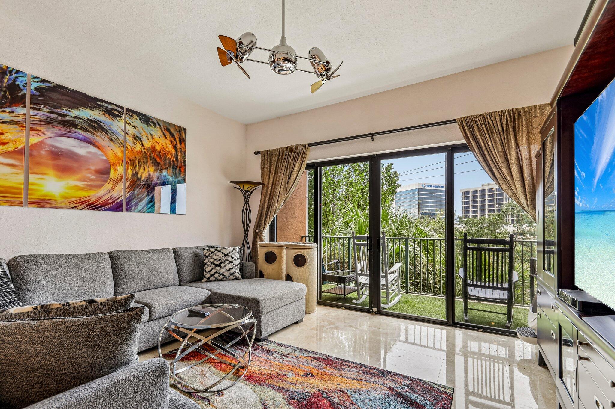 Properties 1620 Presidential Way 310