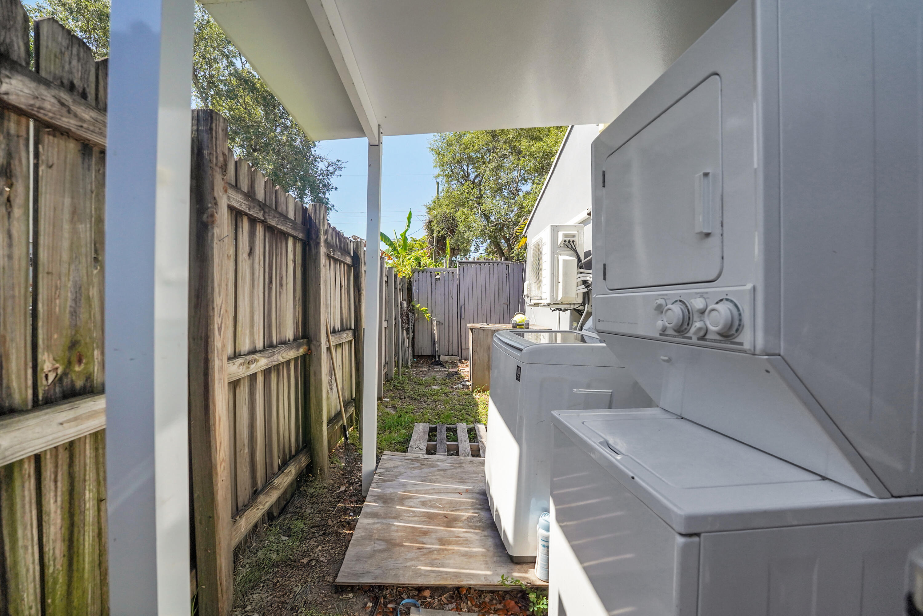 CRANSTON TERRACE - Residential Income