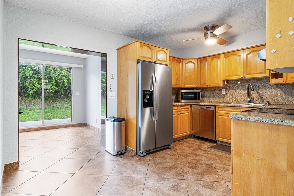 Photo of 2722 Peer Lane #187, Delray Beach, FL 33445 (MLS # B26048557)