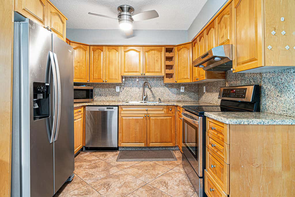 Photo of 2722 Peer Lane #187, Delray Beach, FL 33445 (MLS # B26048557)