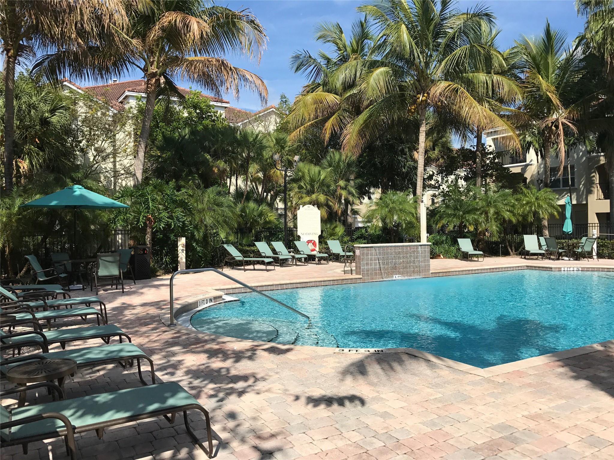 El-Ad Poinciana Condo - Residential