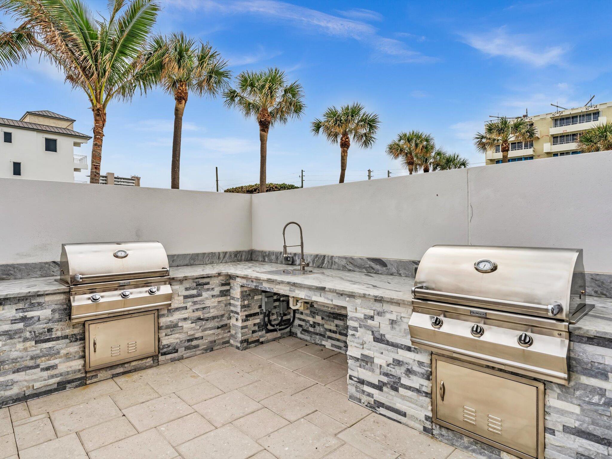 THREE THOUSAND CONDO - Residential