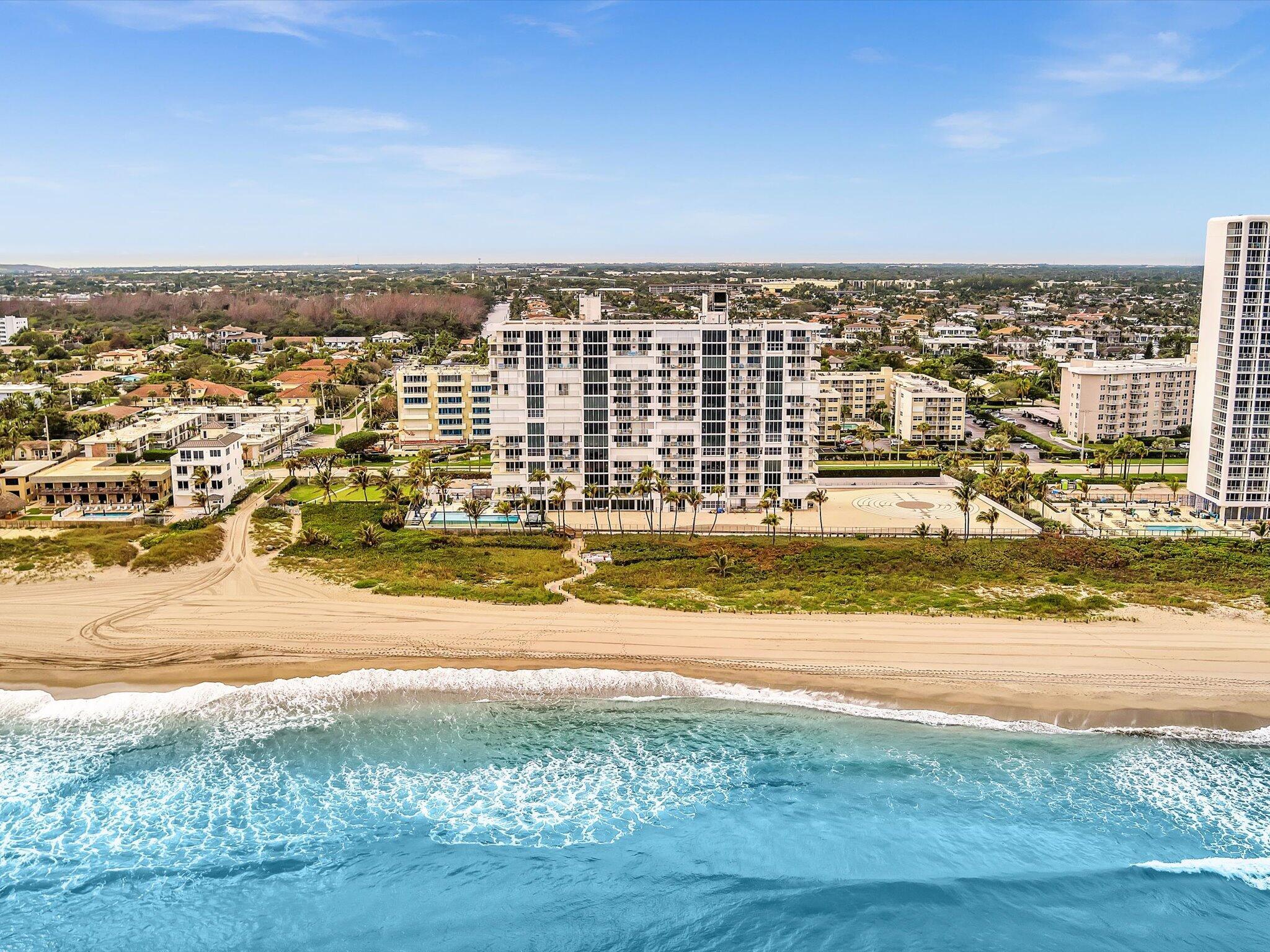 THREE THOUSAND CONDO - Residential