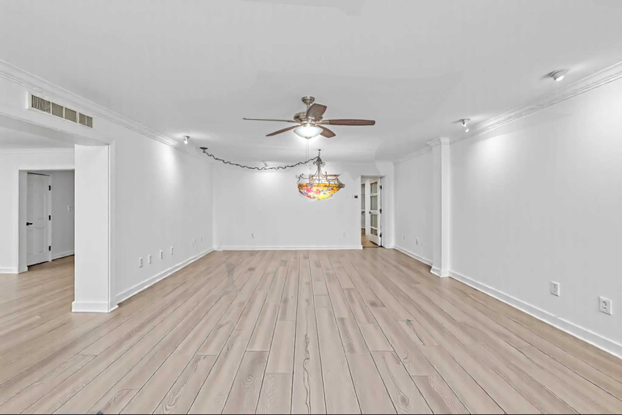 THREE THOUSAND CONDO - Residential