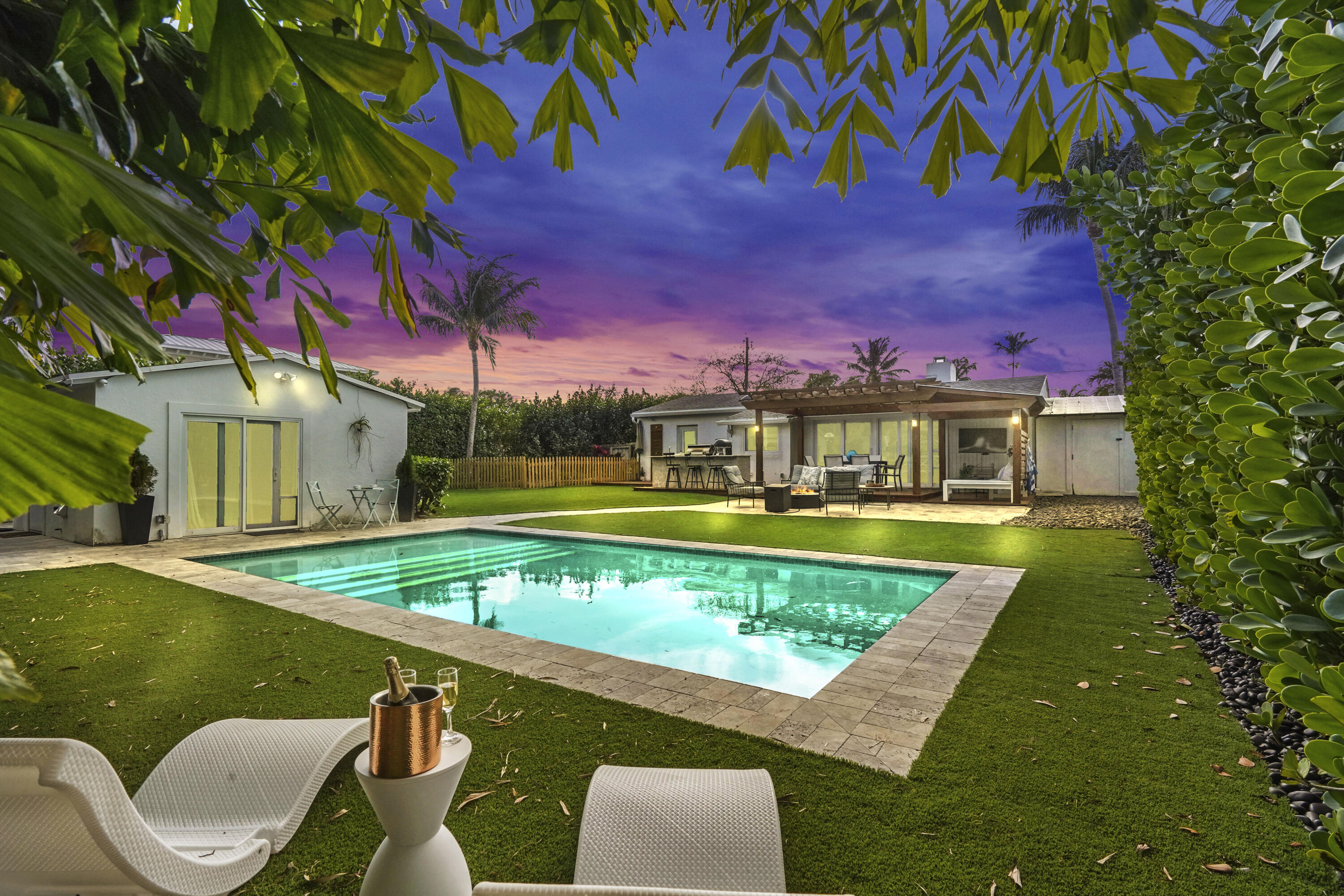 PLUMOSA PARK SEC A, B AND - Residential