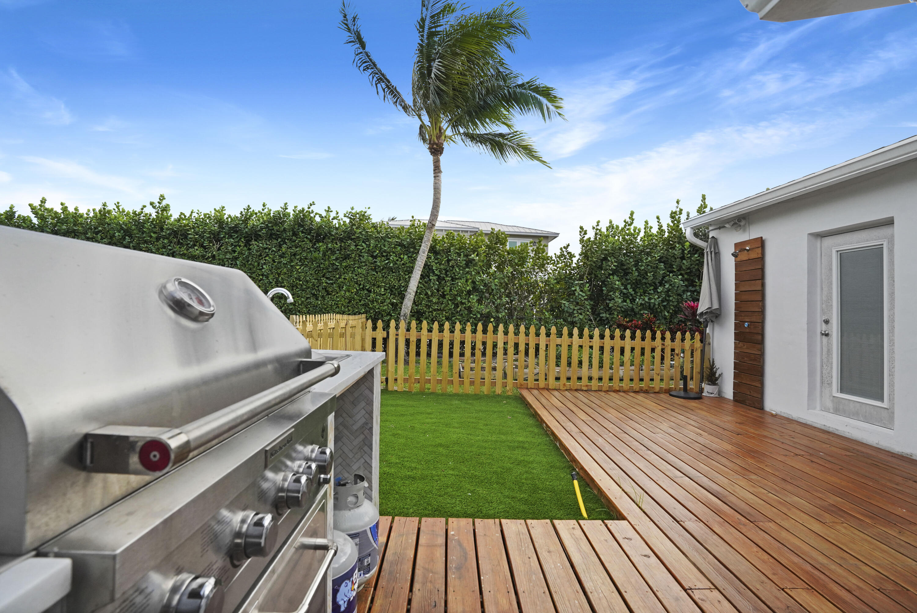 PLUMOSA PARK SEC A, B AND - Residential