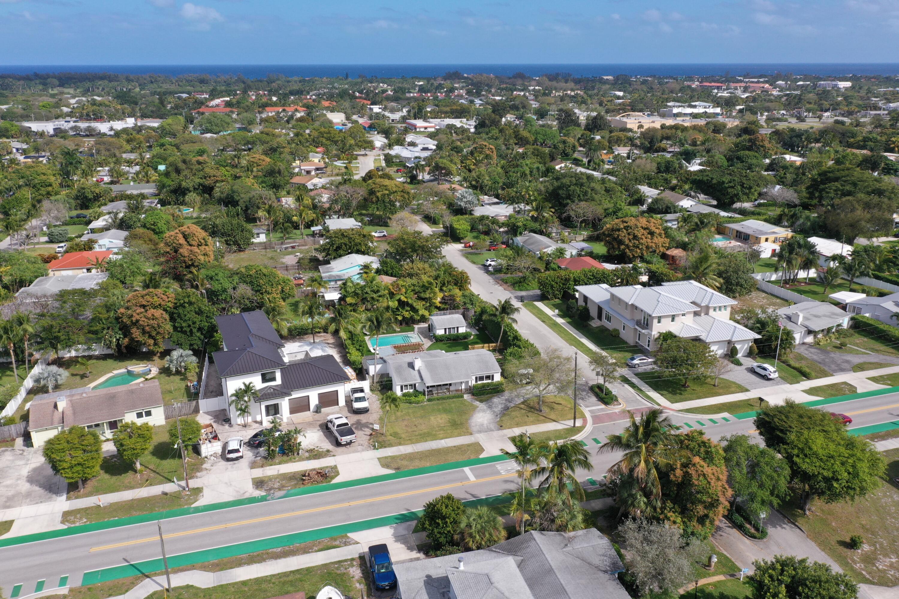 PLUMOSA PARK SEC A, B AND - Residential