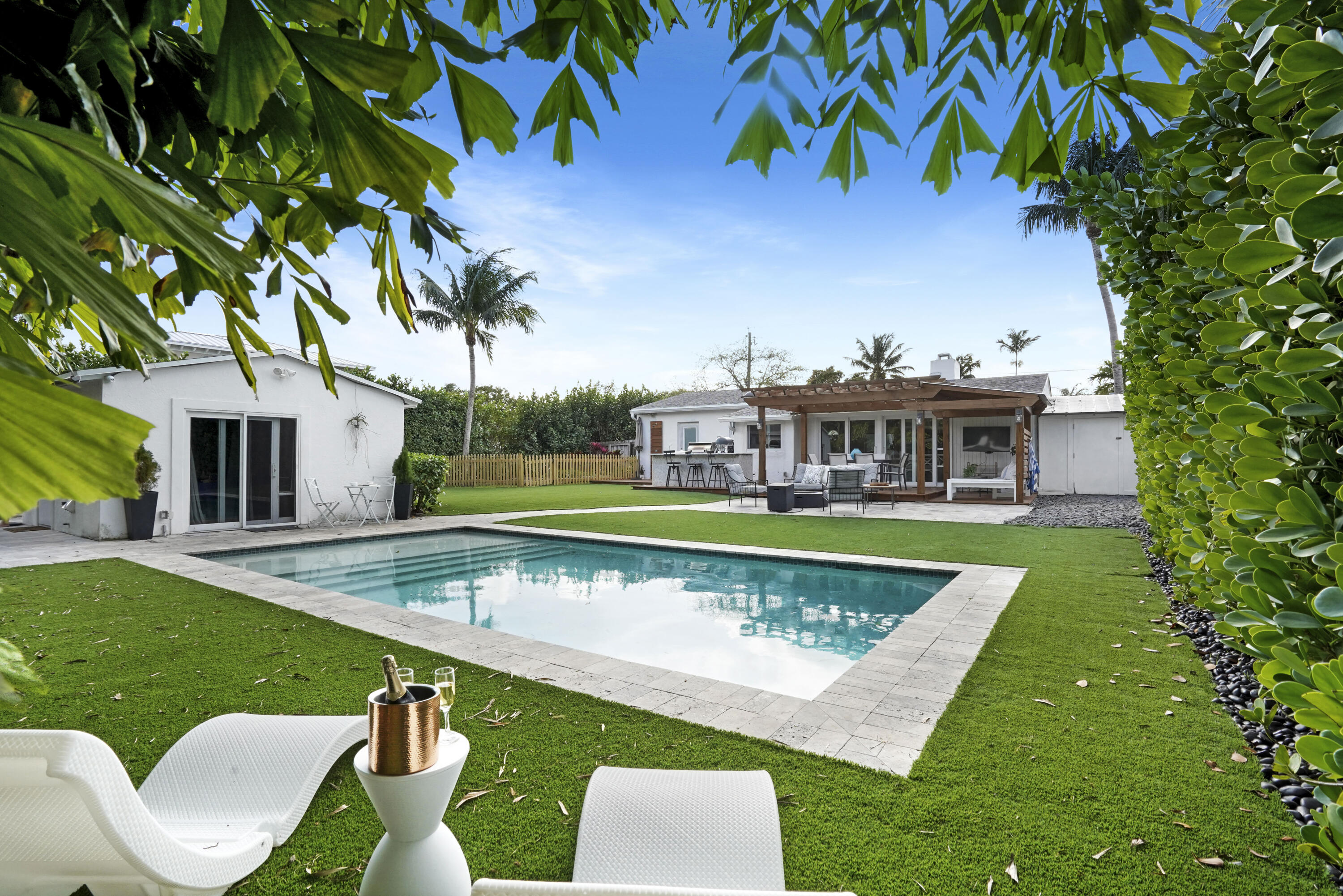 PLUMOSA PARK SEC A, B AND - Residential