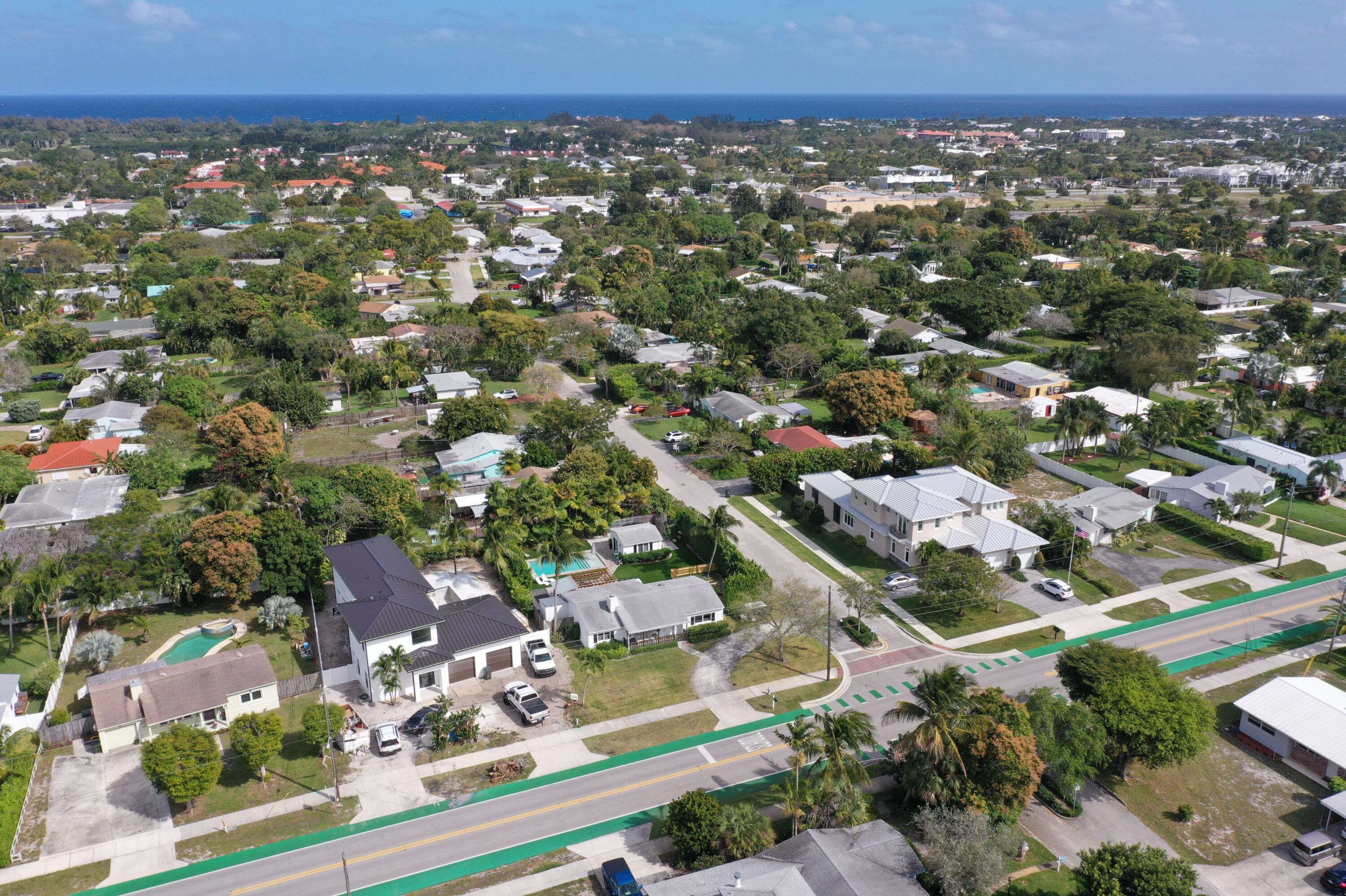 PLUMOSA PARK SEC A, B AND - Residential