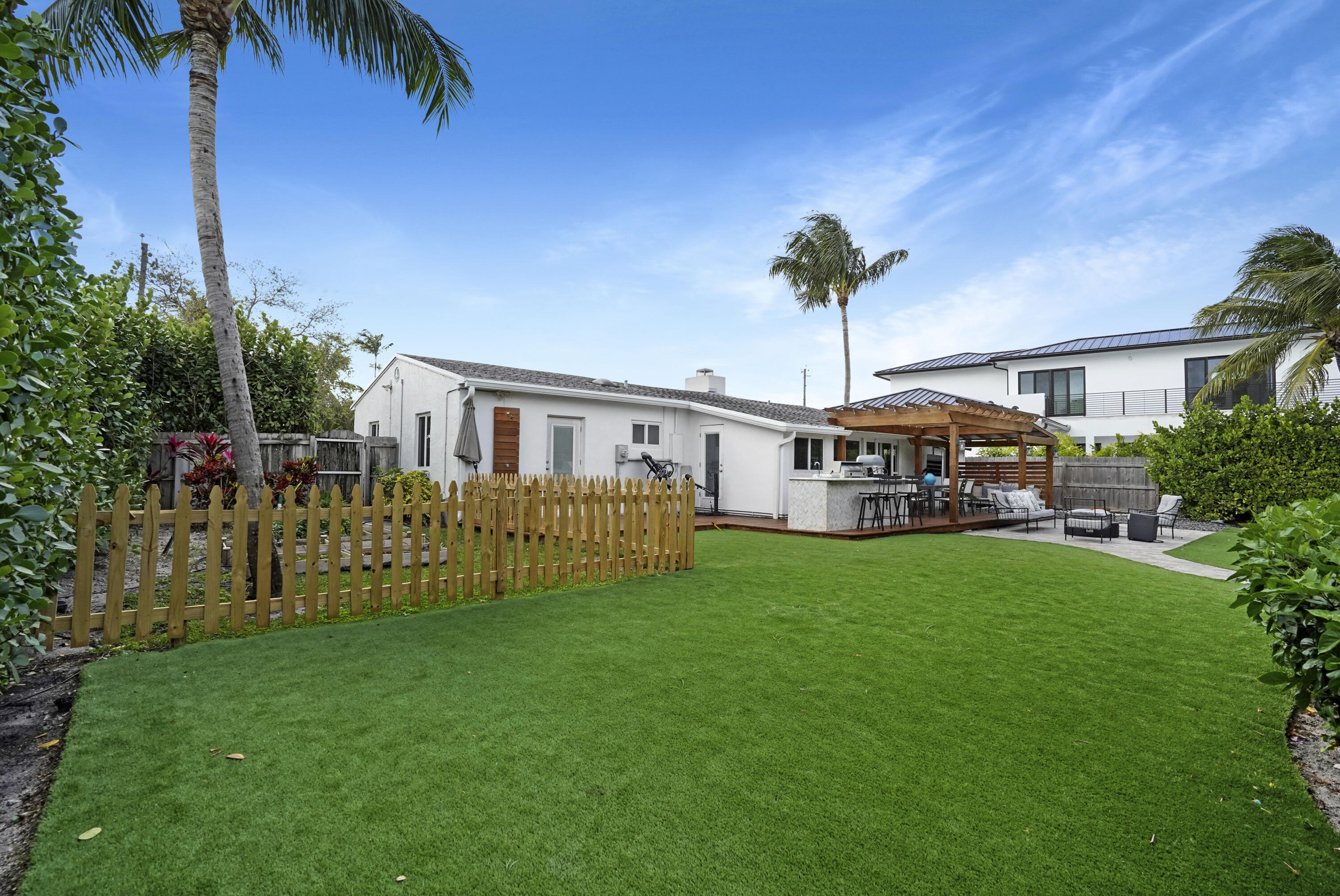 PLUMOSA PARK SEC A, B AND - Residential