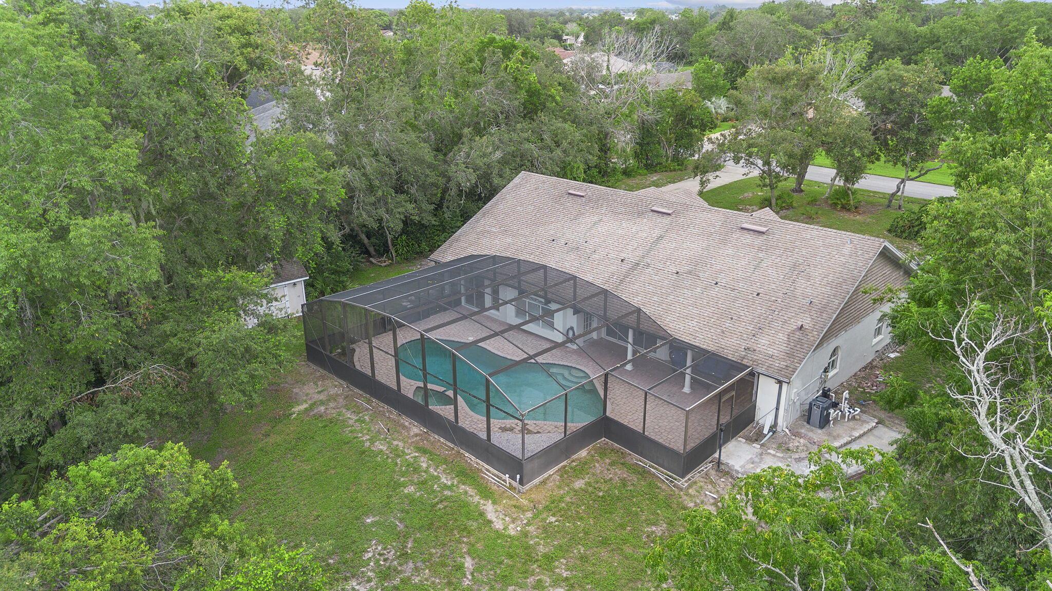 2120 Lakebreeze Way