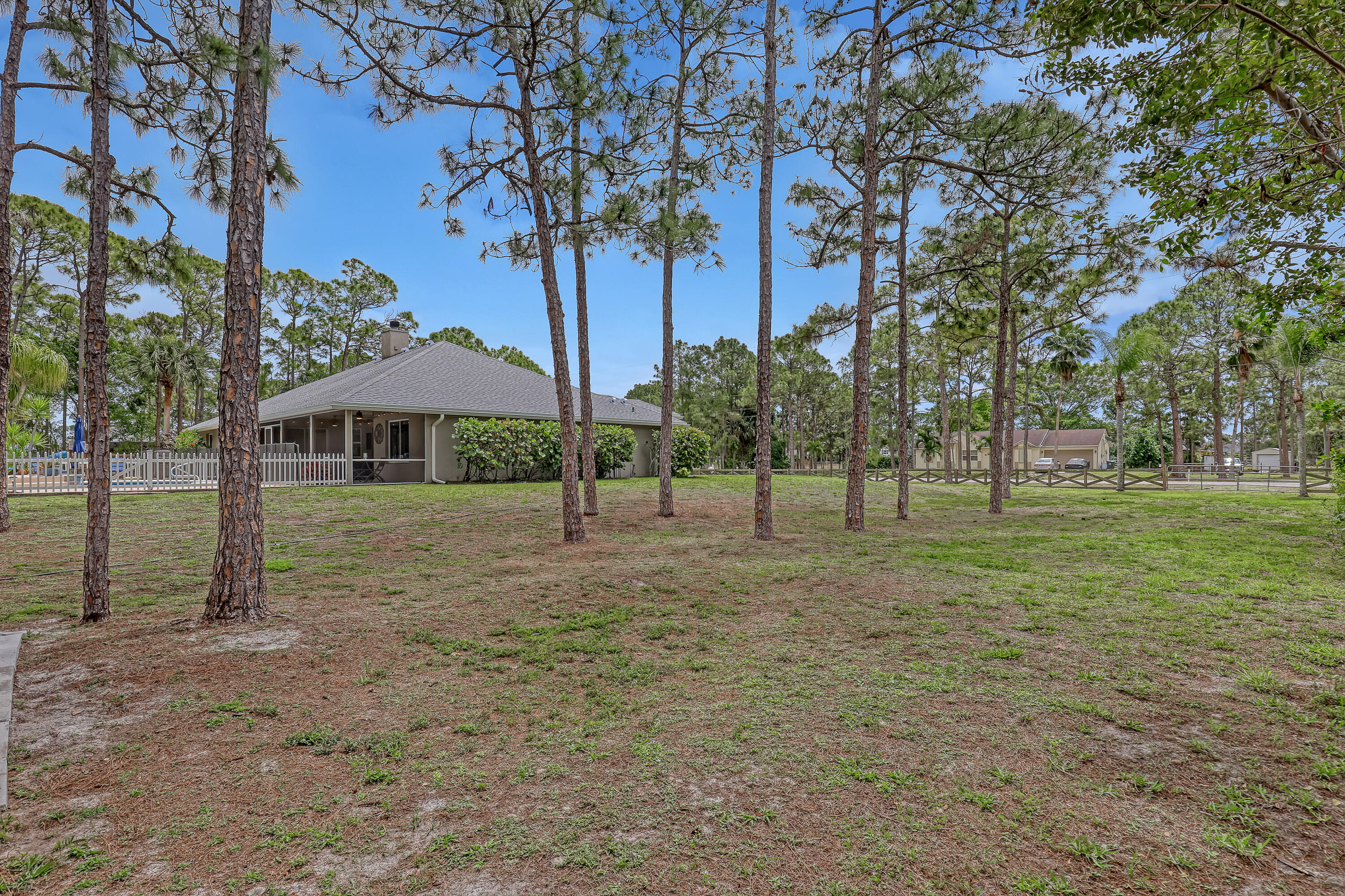 ACREAGE - Residential