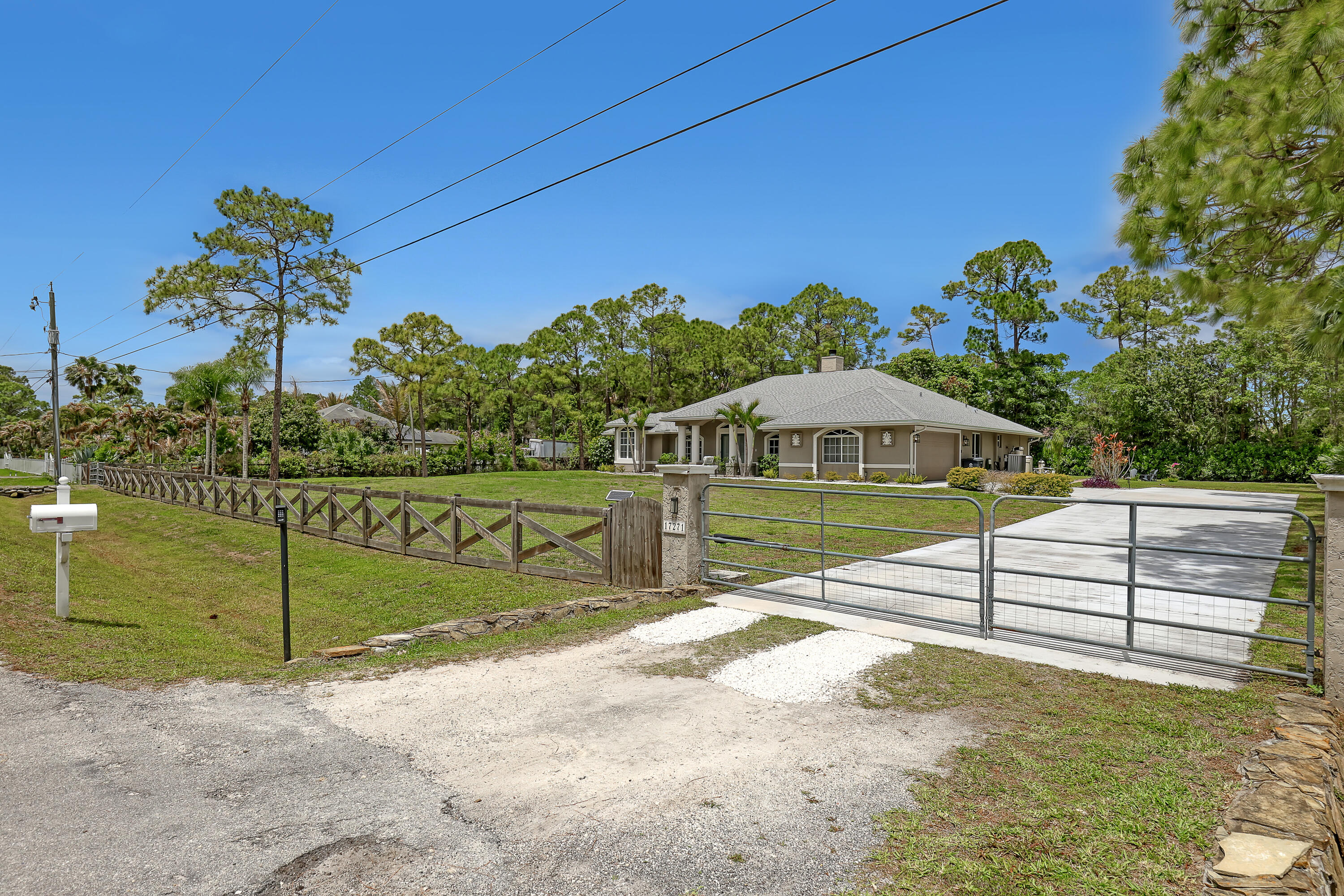 ACREAGE - Residential