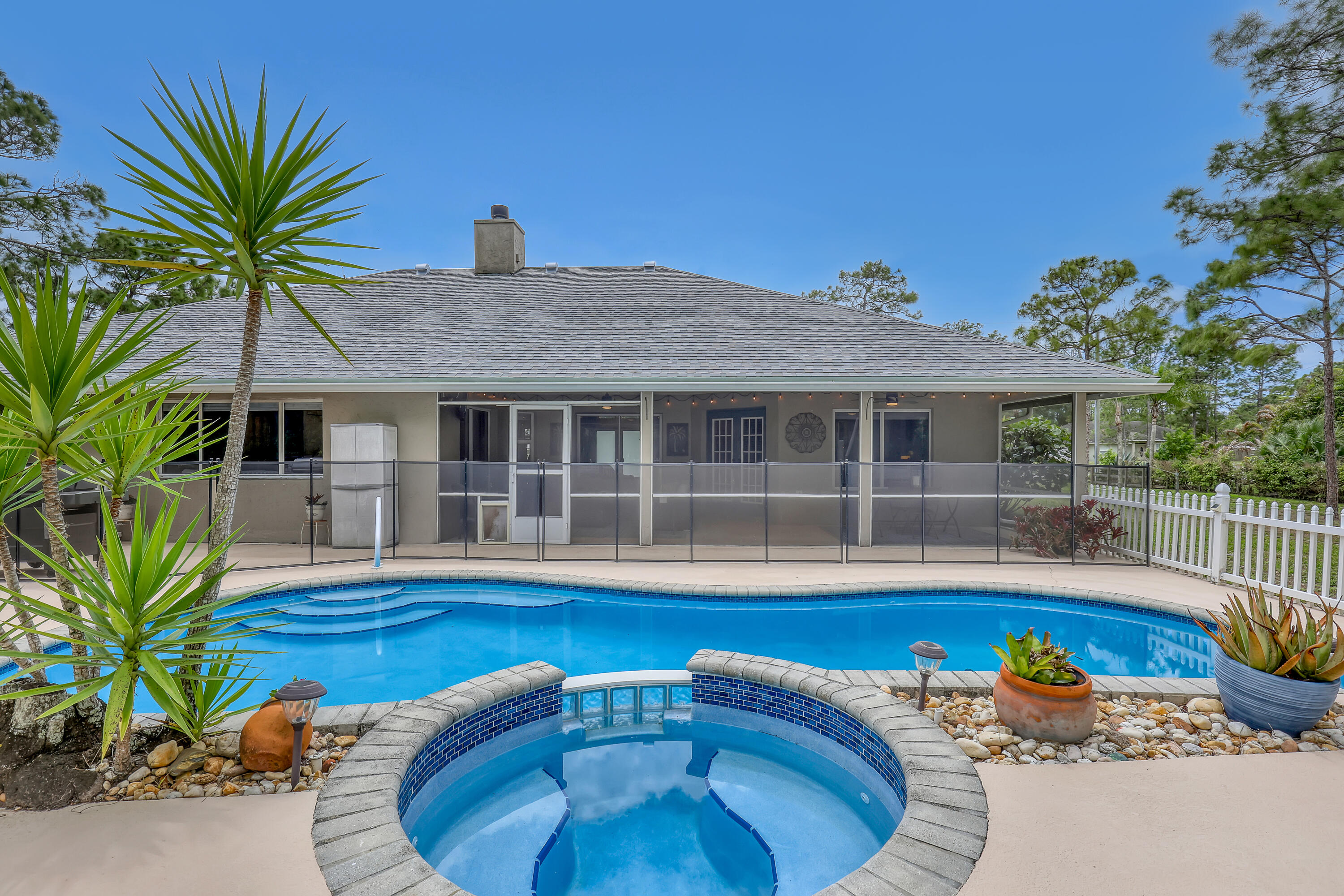 ACREAGE - Residential