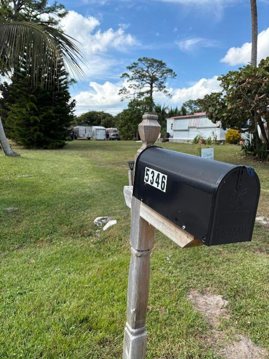 Vacant Residential Lot near waterfront in Port Salerno
Great place to build your home
Convenient to Boating, Shopping Parks and Beaches