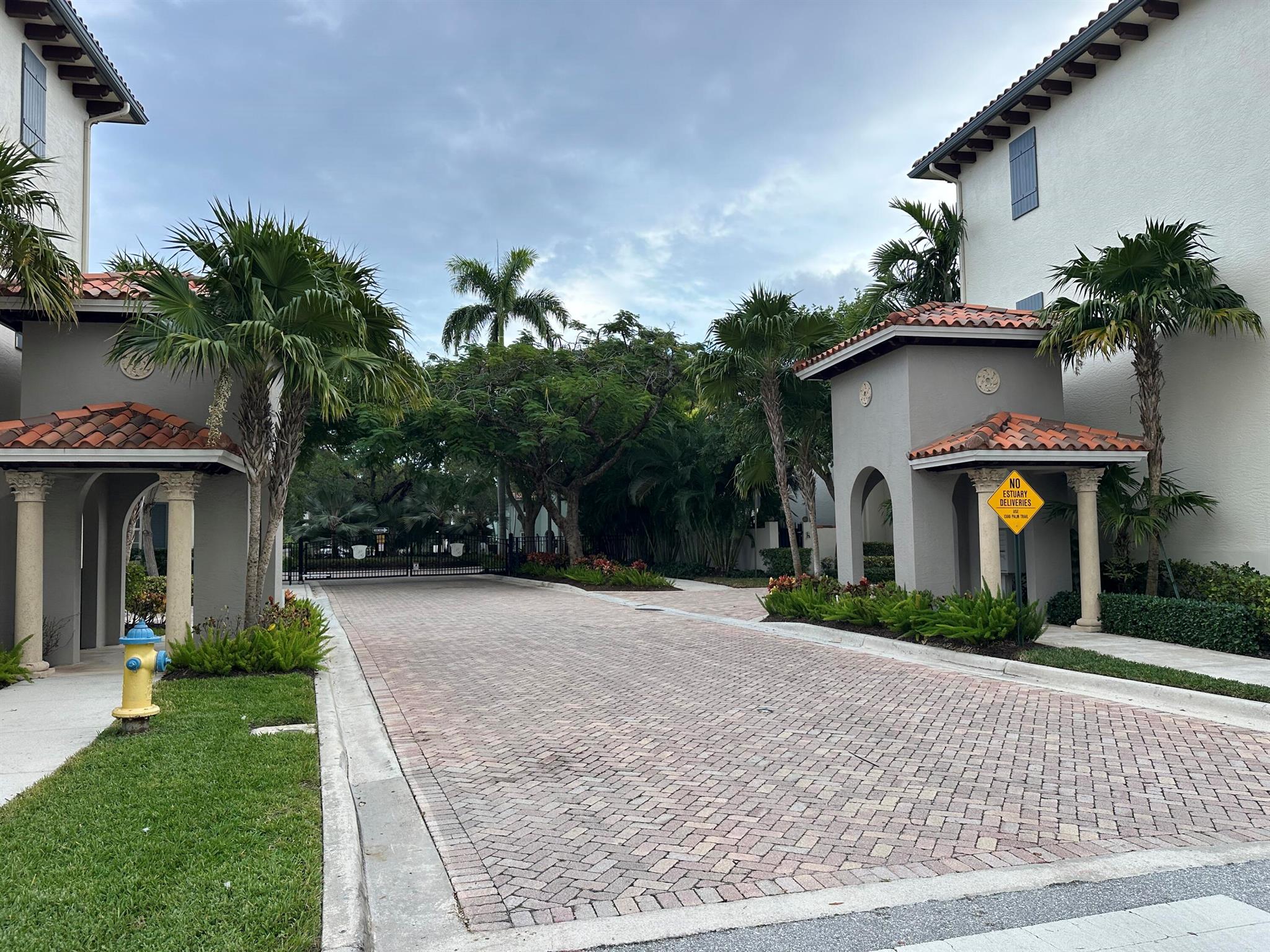 1659 N Federal Highway