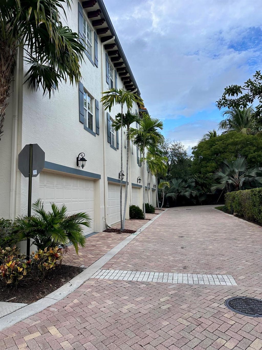 Photo of 1659 N Federal Highway, Delray Beach, FL 33483 (MLS # R11143838)