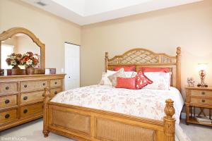 COACH HOMES OF ADDISON TR - Residential