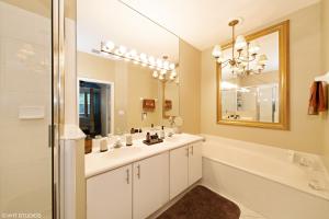 COACH HOMES OF ADDISON TR - Residential